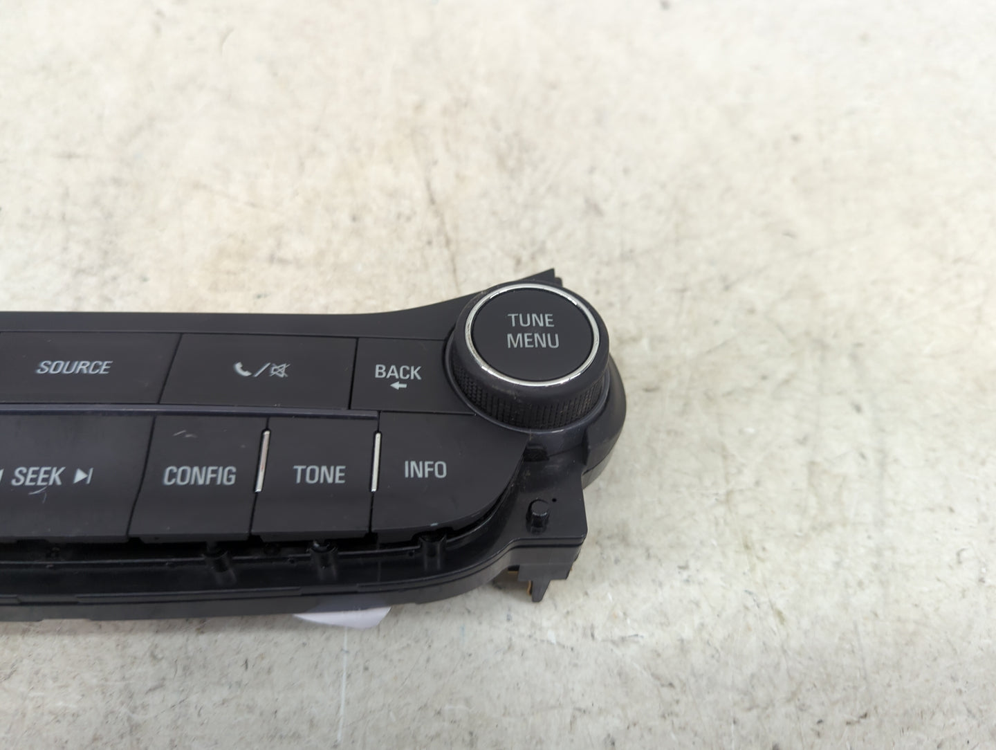 2014-2016 Chevrolet Malibu Radio Control Panel 1468143 - Oemusedautoparts1.com