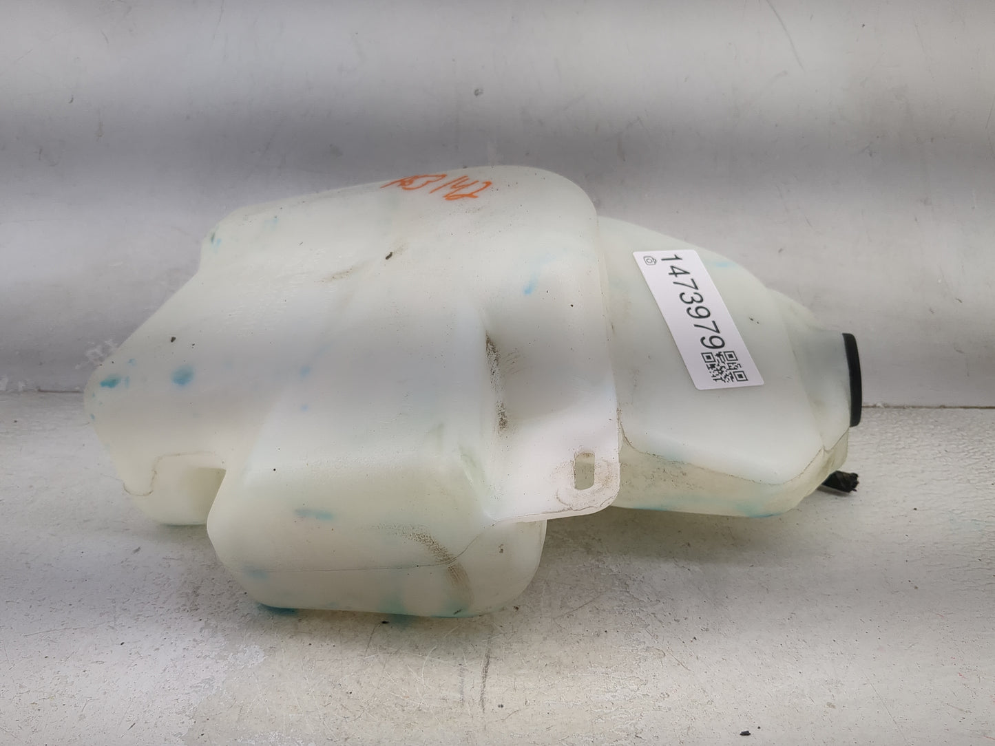 2013-2016 Chevrolet Malibu Windshield Washer Fluid Reservoir Bottle Oem 1473979 - Oemusedautoparts1.com