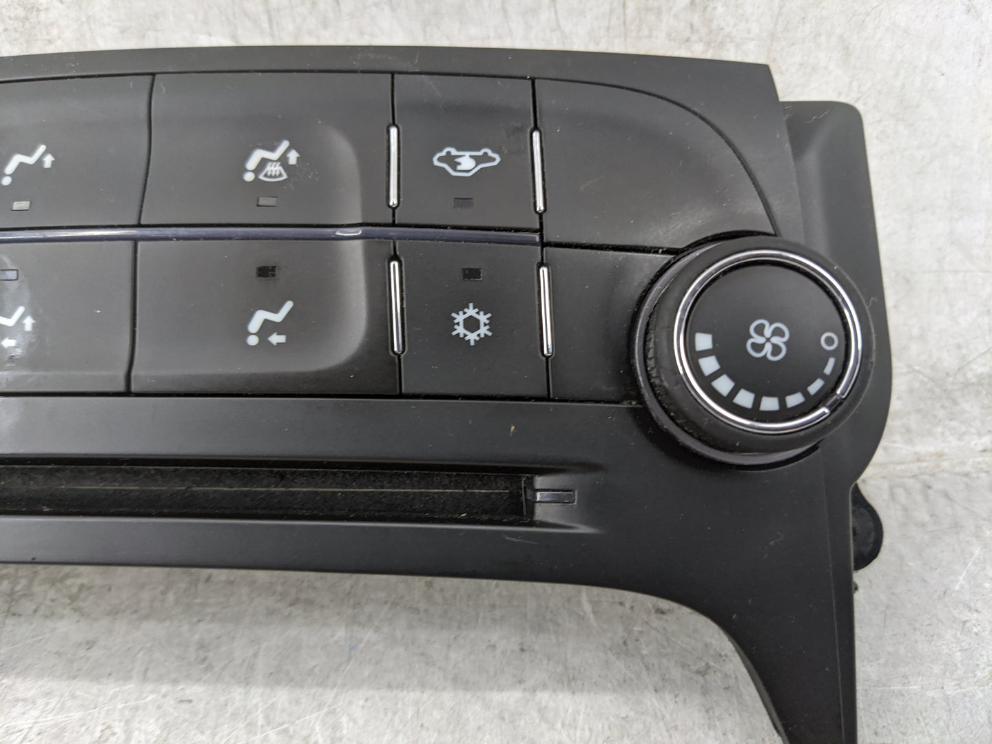 2014-2016 Chevrolet Malibu Climate Control Module Temperature AC/Heater Replacement P/N:23168353 545290509 Fits OEM Used Aut