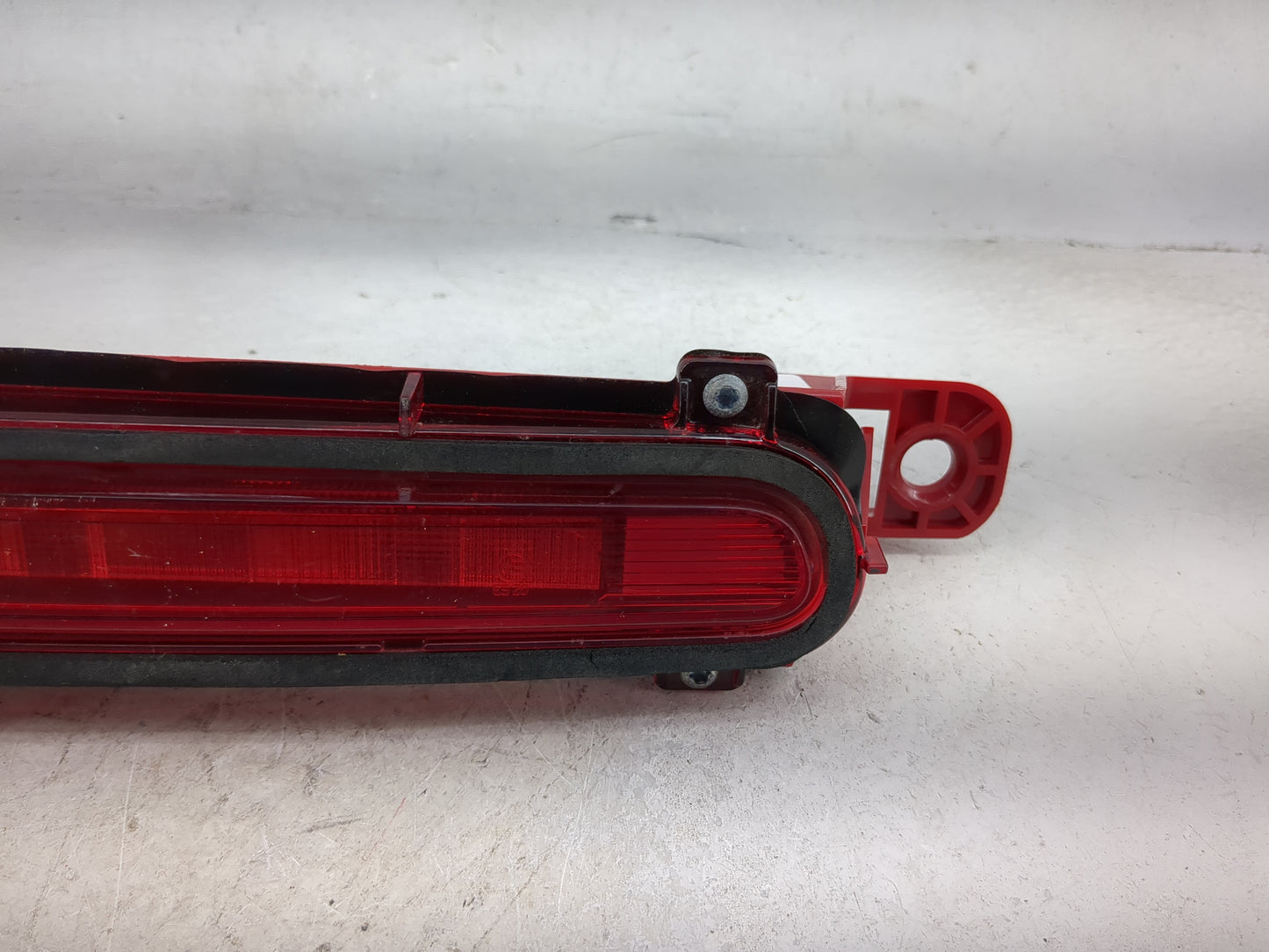 2014 Chevrolet Malibu Third Brake Light Tail Light P/N:13.5V 1.9W Fits OEM Used Auto Parts - Oemusedautoparts1.com