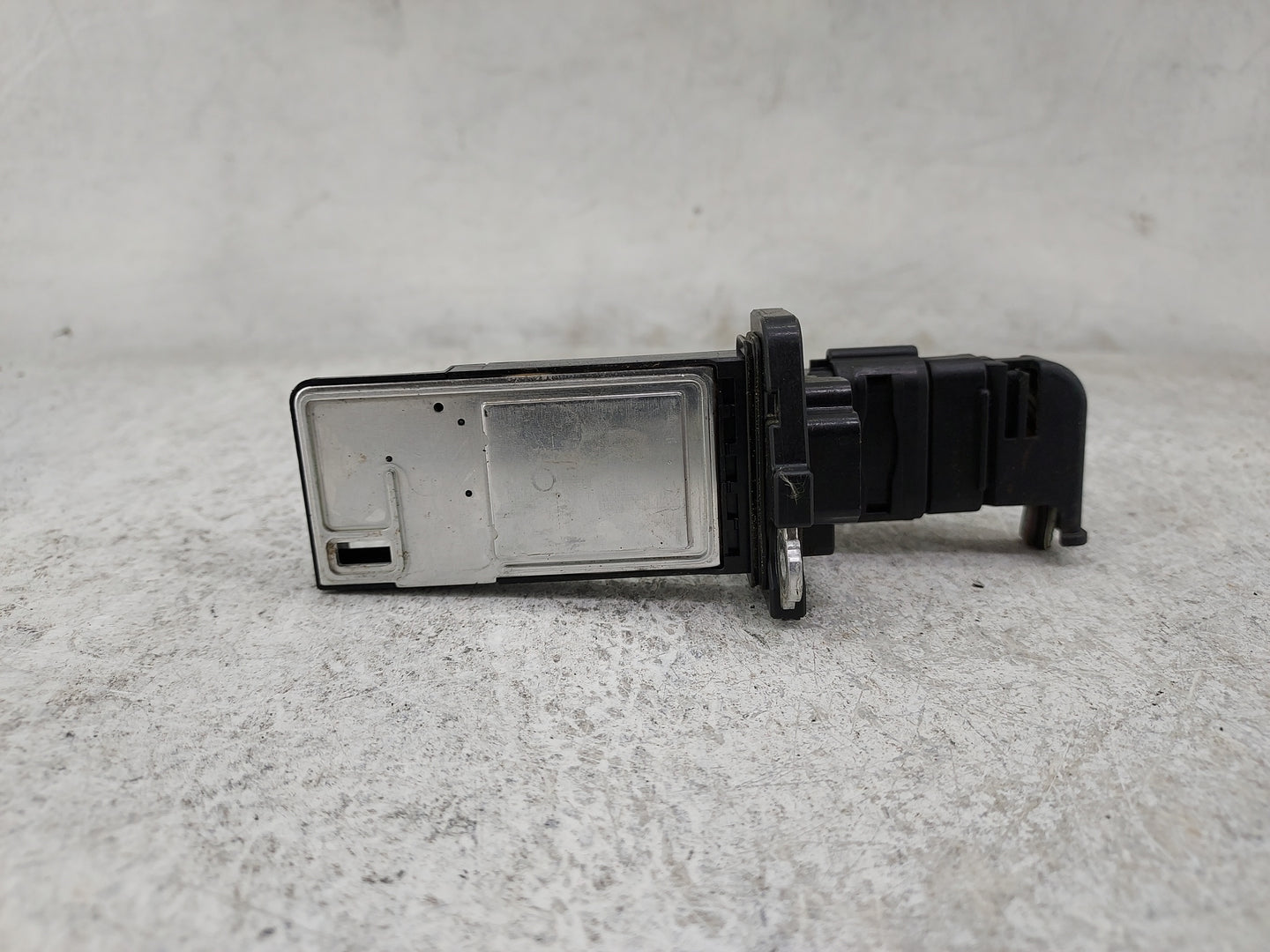2013-2016 Chevrolet Malibu Mass Air Flow Meter Maf 1486881 - Oemusedautoparts1.com