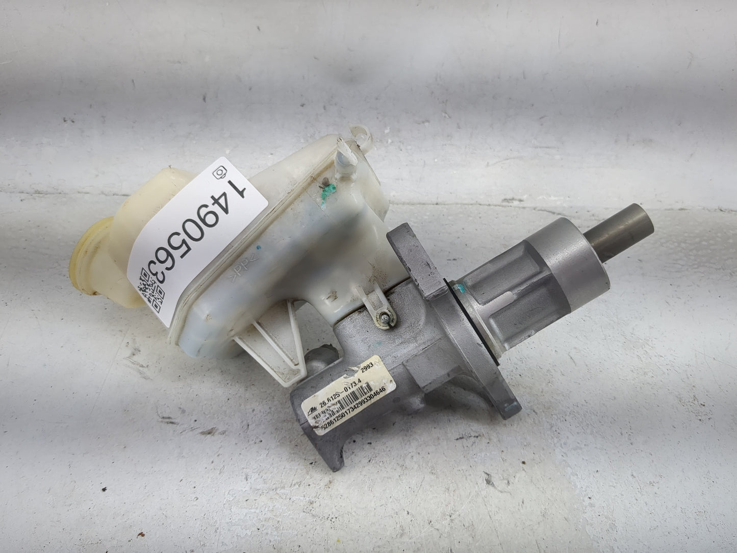 2013-2016 Chevrolet Malibu Brake Master Cylinder 1490563 - Oemusedautoparts1.com