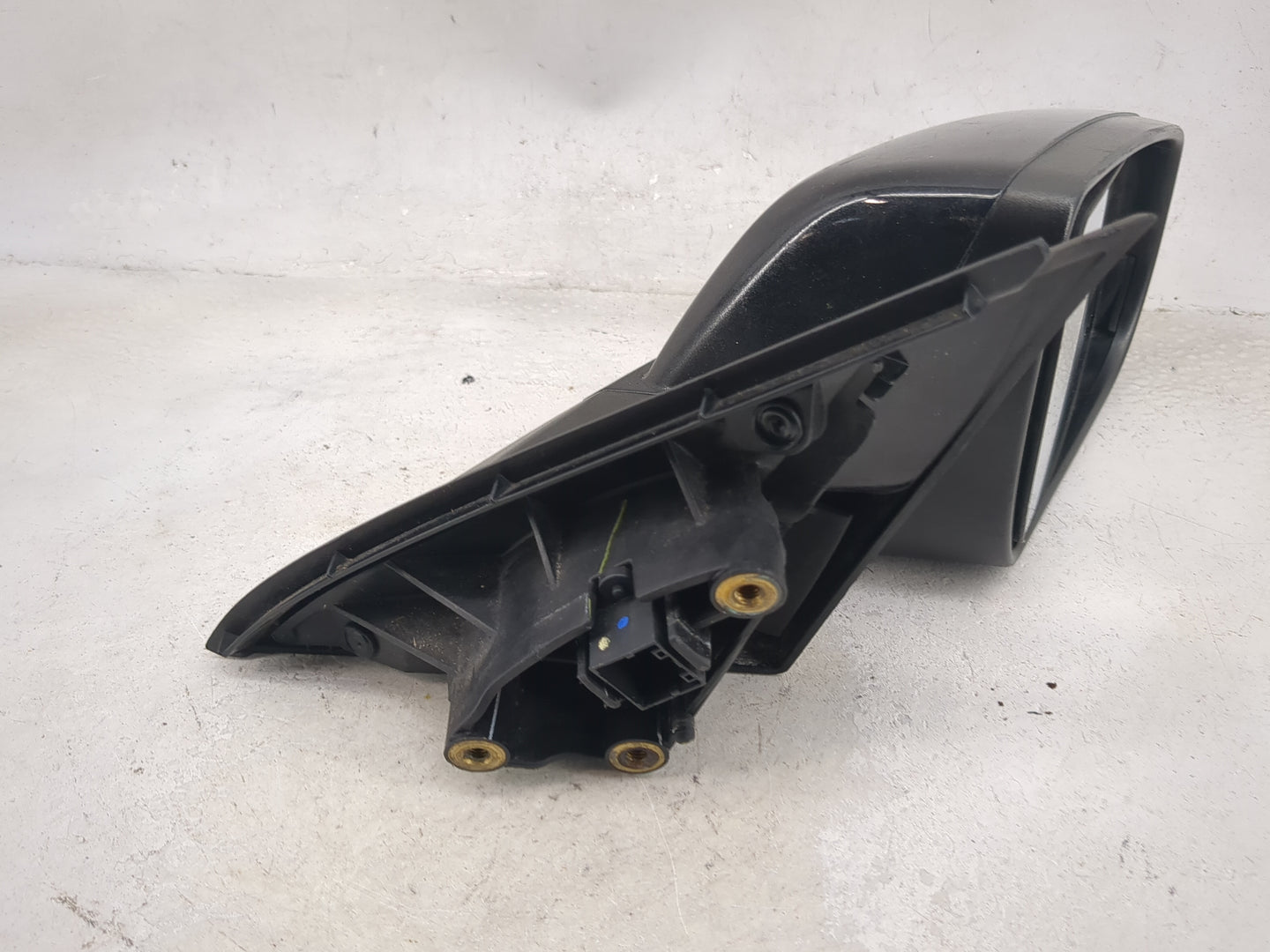 2014-2016 Chevrolet Malibu Passenger Side View Mirror - Right Door Mirror OEM Used - Oemusedautoparts1.com