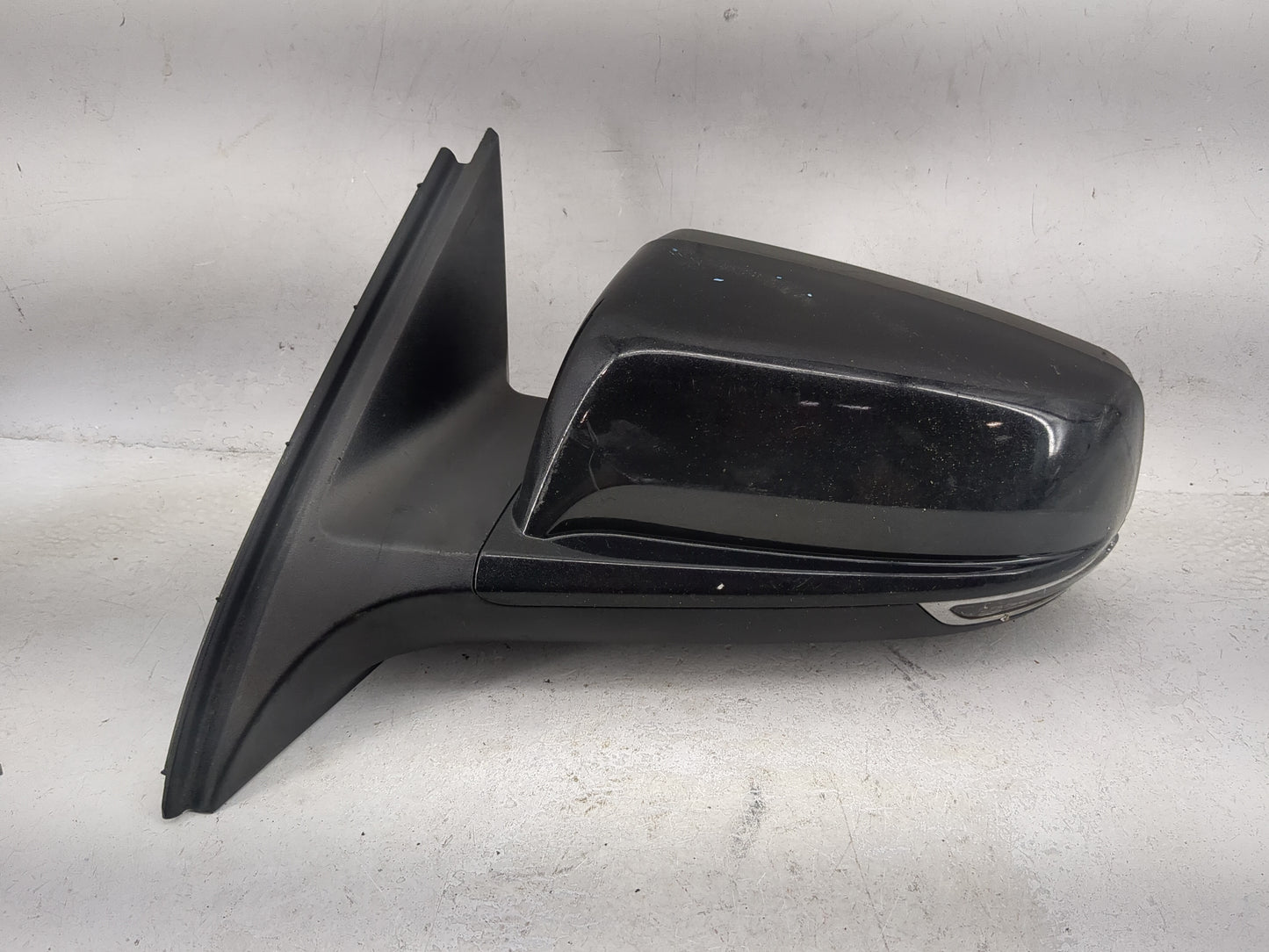 2014-2016 Chevrolet Malibu Driver Side View Mirror - Left Door Mirror OEM Used - Oemusedautoparts1.com