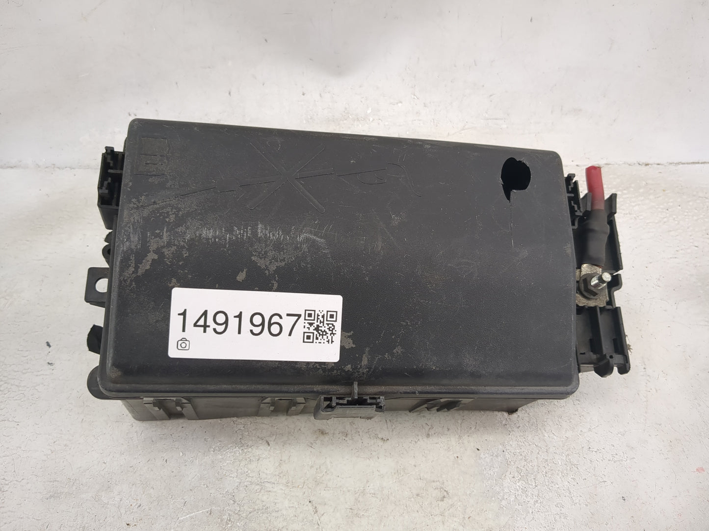 2014-2016 Chevrolet Malibu Fusebox Fuse Box Panel Relay Module P/N:812461952 Fits Fits 2014 2015 2016 OEM Used Auto Parts - 
