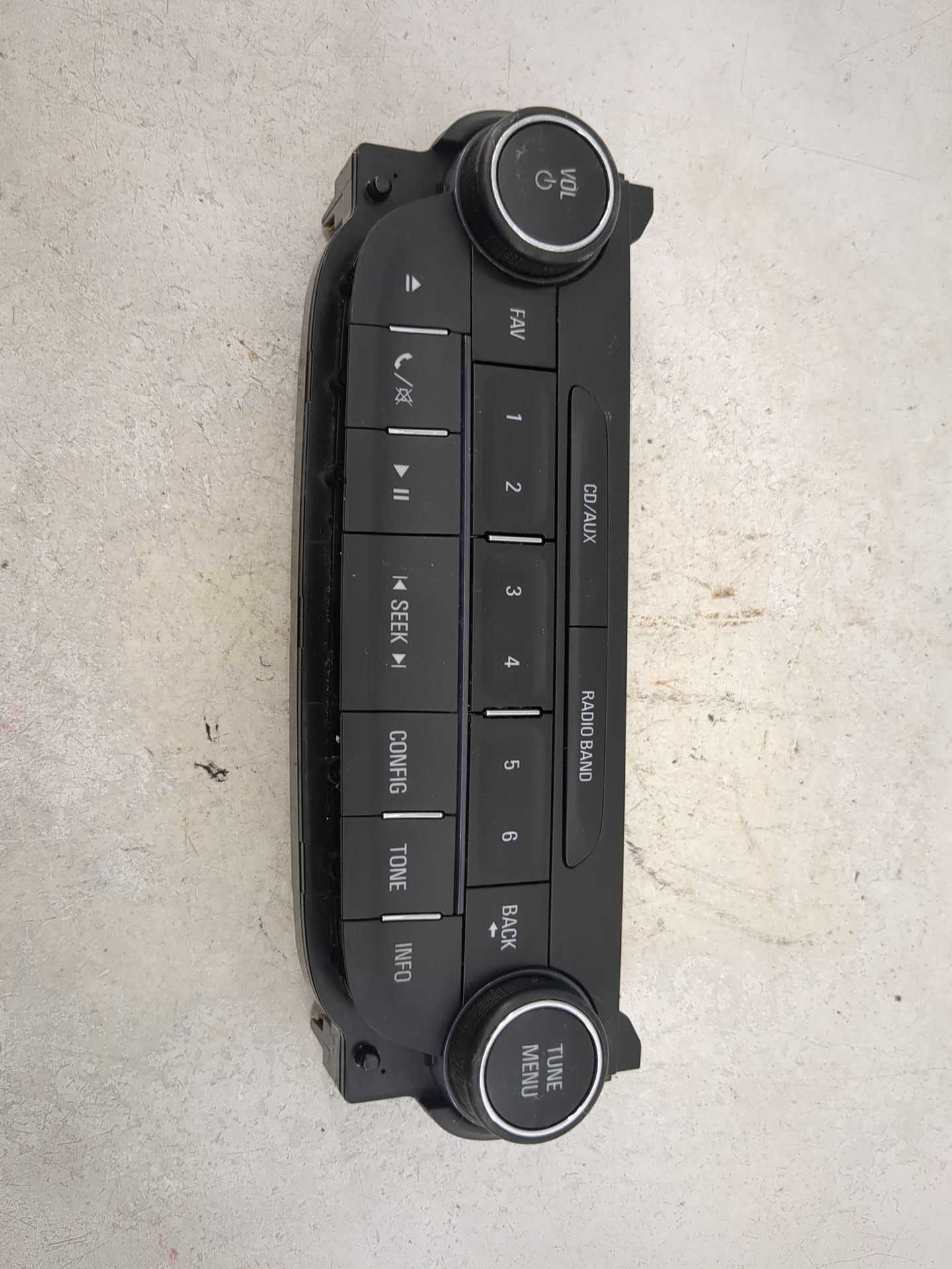2014-2016 Chevrolet Malibu Radio Control Panel 1492550 - Oemusedautoparts1.com