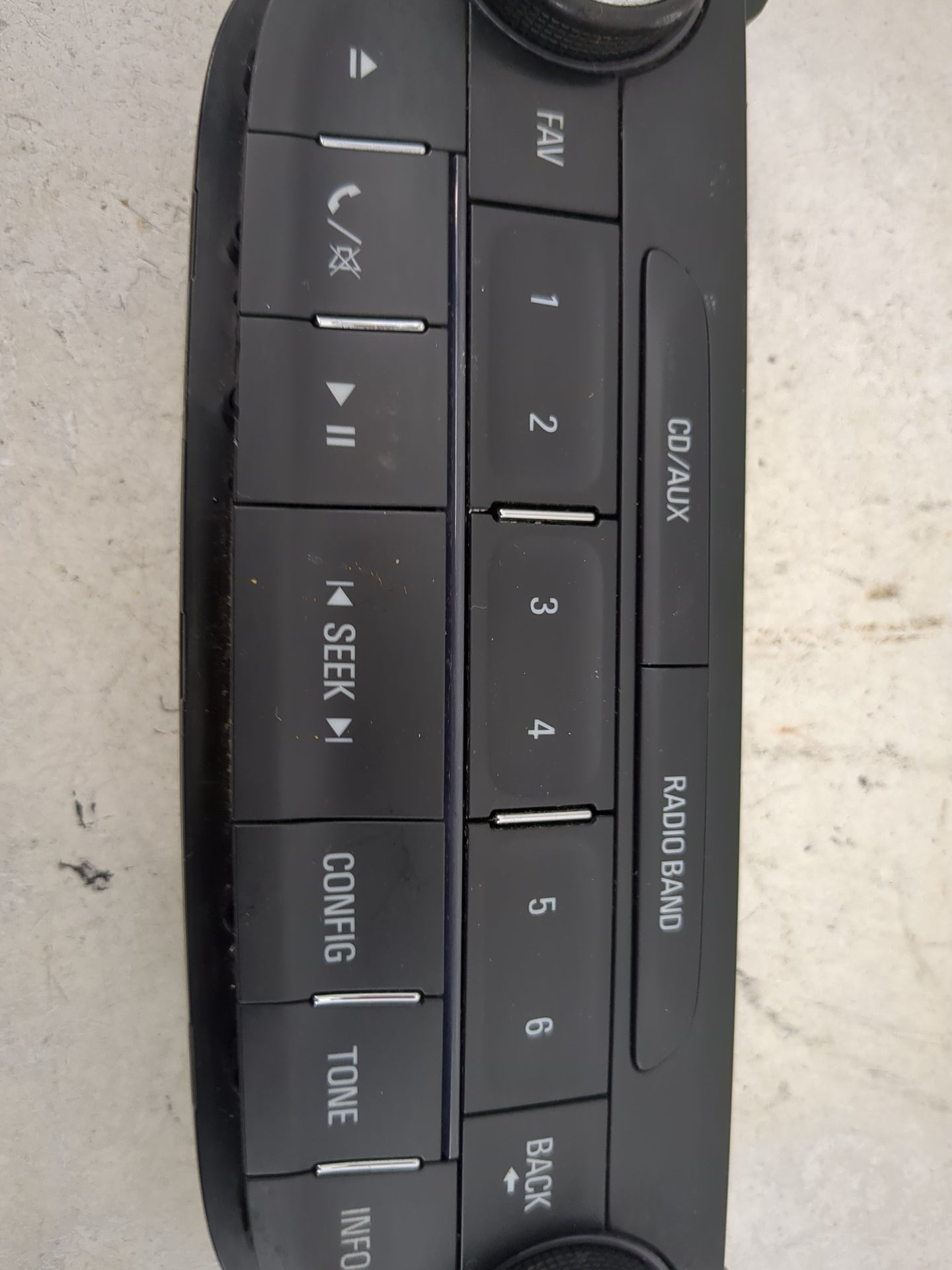 2014-2016 Chevrolet Malibu Radio Control Panel 1492550 - Oemusedautoparts1.com