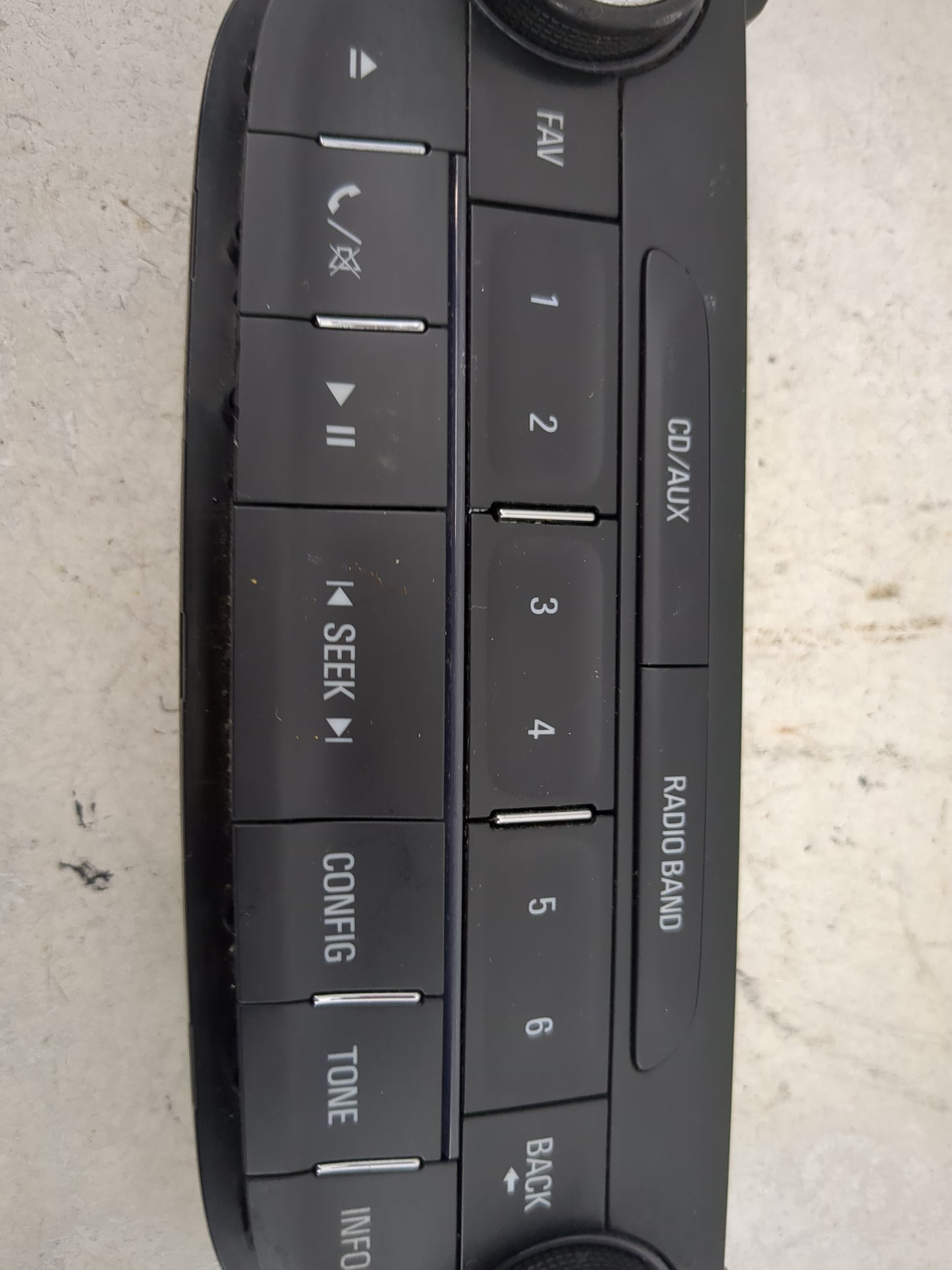 2014-2016 Chevrolet Malibu Radio Control Panel 1492550 - Oemusedautoparts1.com