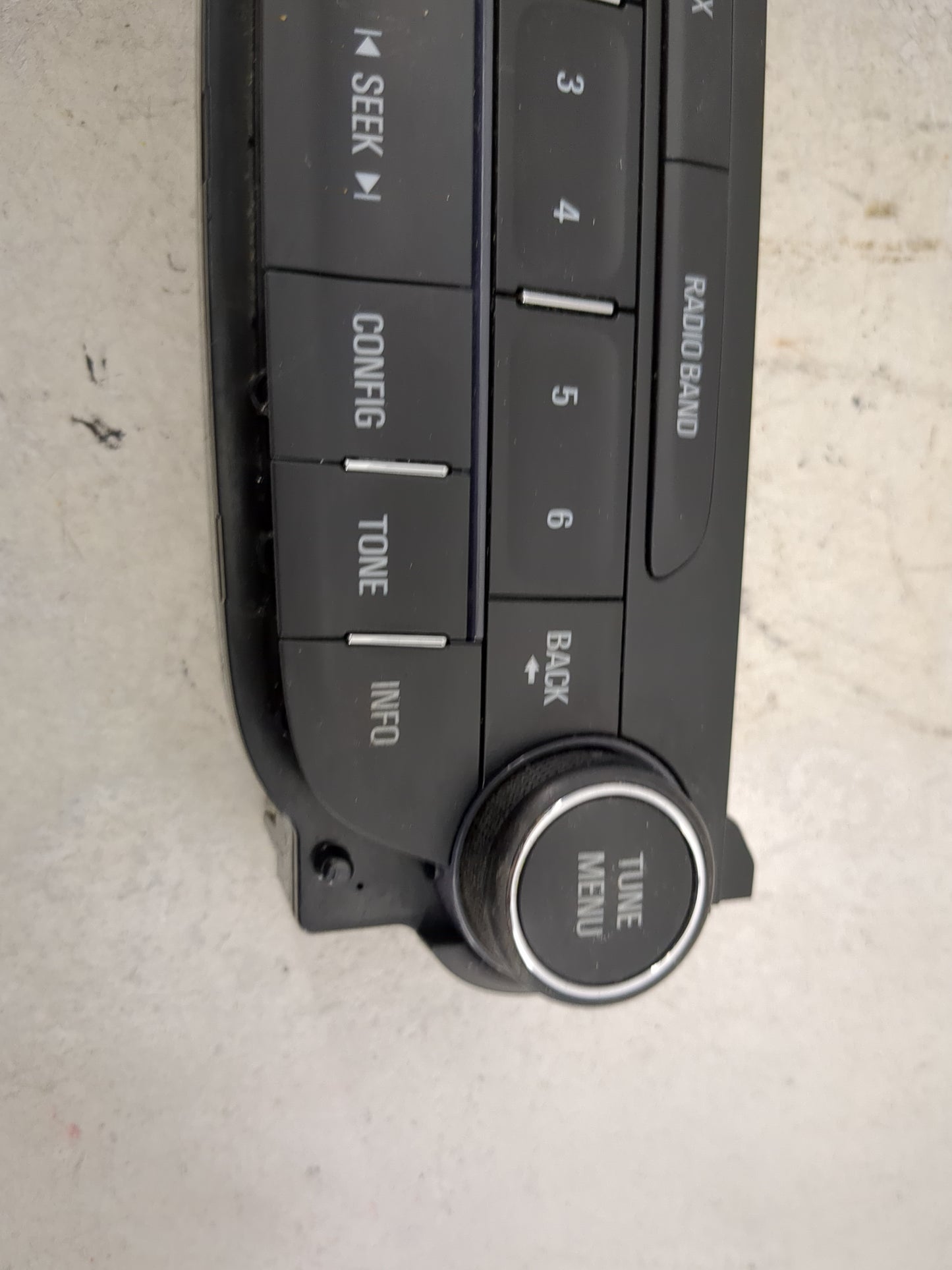 2014-2016 Chevrolet Malibu Radio Control Panel 1492550 - Oemusedautoparts1.com