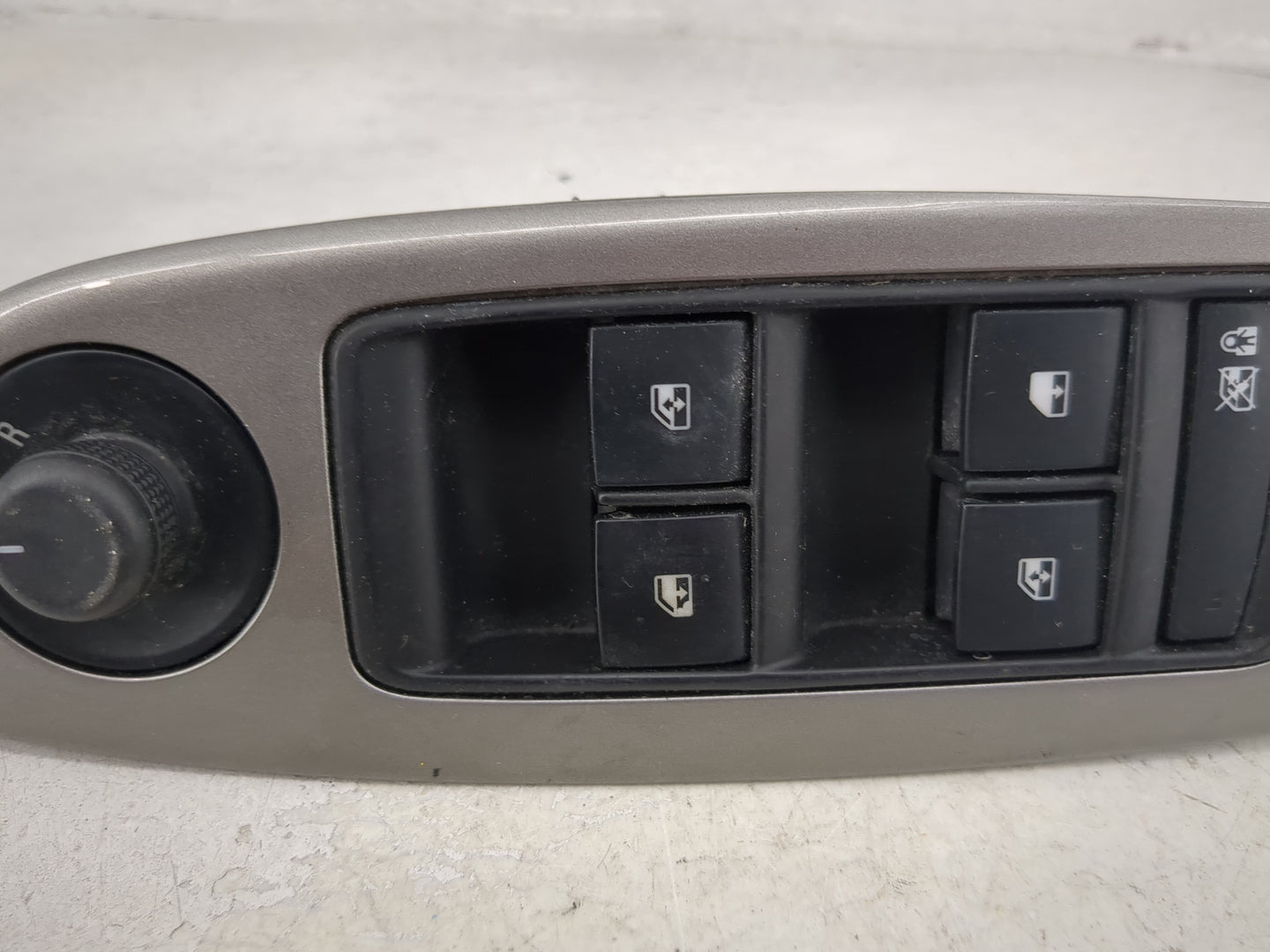2014-2016 Chevrolet Malibu Master Power Window Switch Replacement Driver Side Left P/N:2223V005293057 Fits OEM Used Auto Par