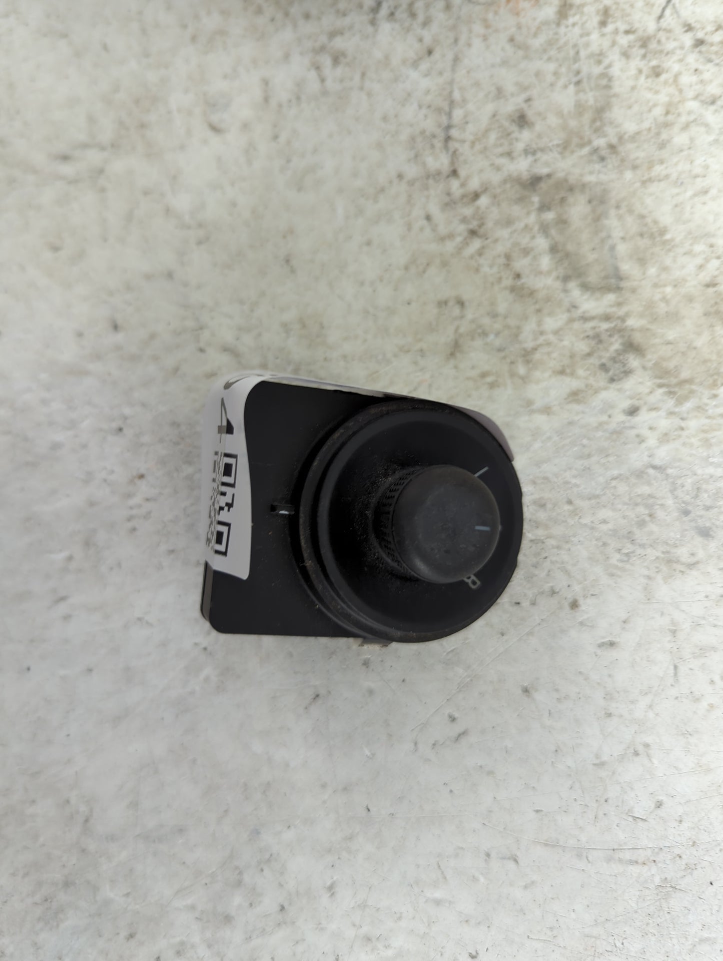 2014 Chevrolet Malibu Master Power Window Switch Replacement Driver Side Left P/N:25872074 Fits Fits 2012 2013 2015 2016 OEM