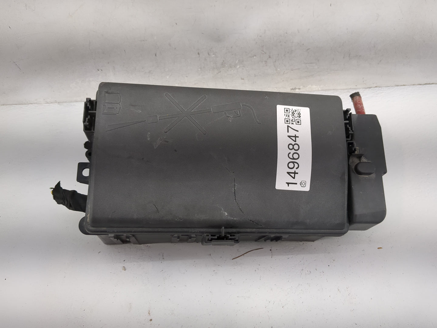 2014-2016 Chevrolet Malibu Fusebox Fuse Box Panel Relay Module P/N:13500114 13500128, 13500118, 13500120 Fits Fits 2014 2015