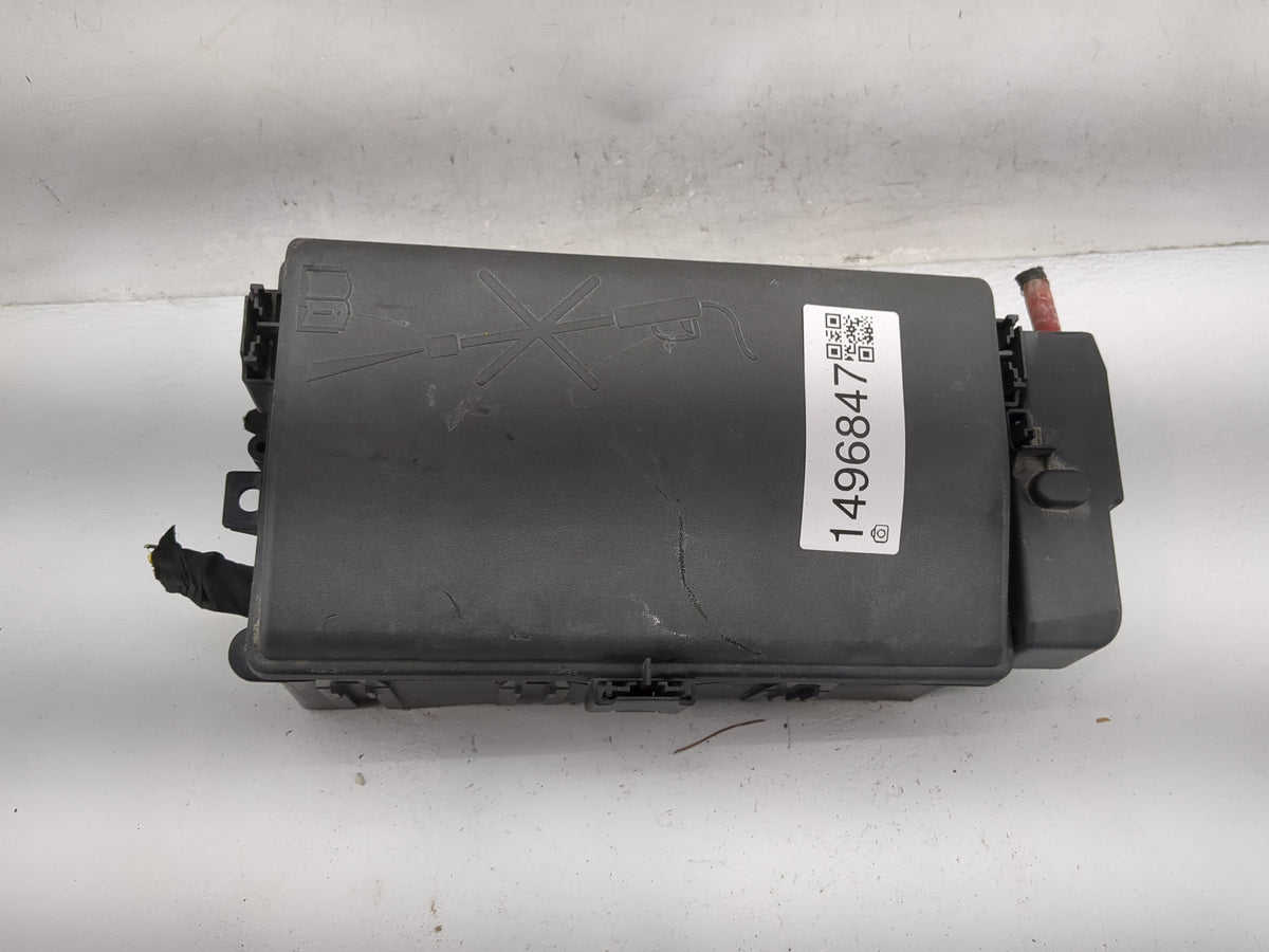2014-2016 Chevrolet Malibu Fusebox Fuse Box Panel Relay Module P/N:13500114 13500128, 13500118, 13500120 Fits Fits 2014 2015