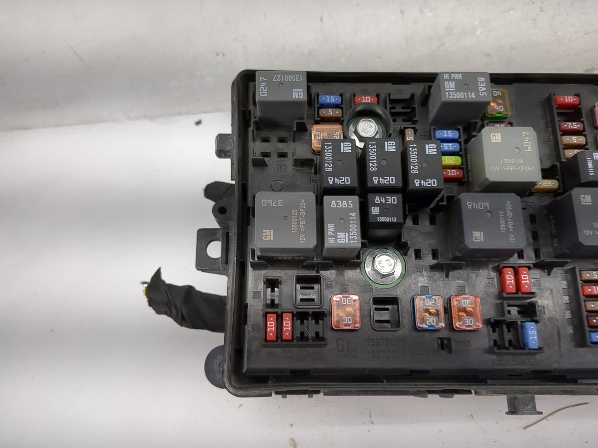 2014-2016 Chevrolet Malibu Fusebox Fuse Box Panel Relay Module P/N:13500114 13500128, 13500118, 13500120 Fits Fits 2014 2015