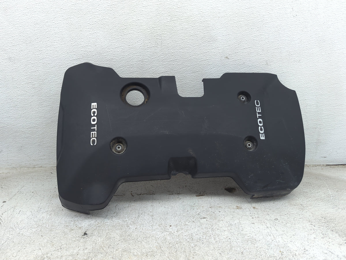 2014 Chevrolet Malibu Engine Cover 1497035 - Oemusedautoparts1.com