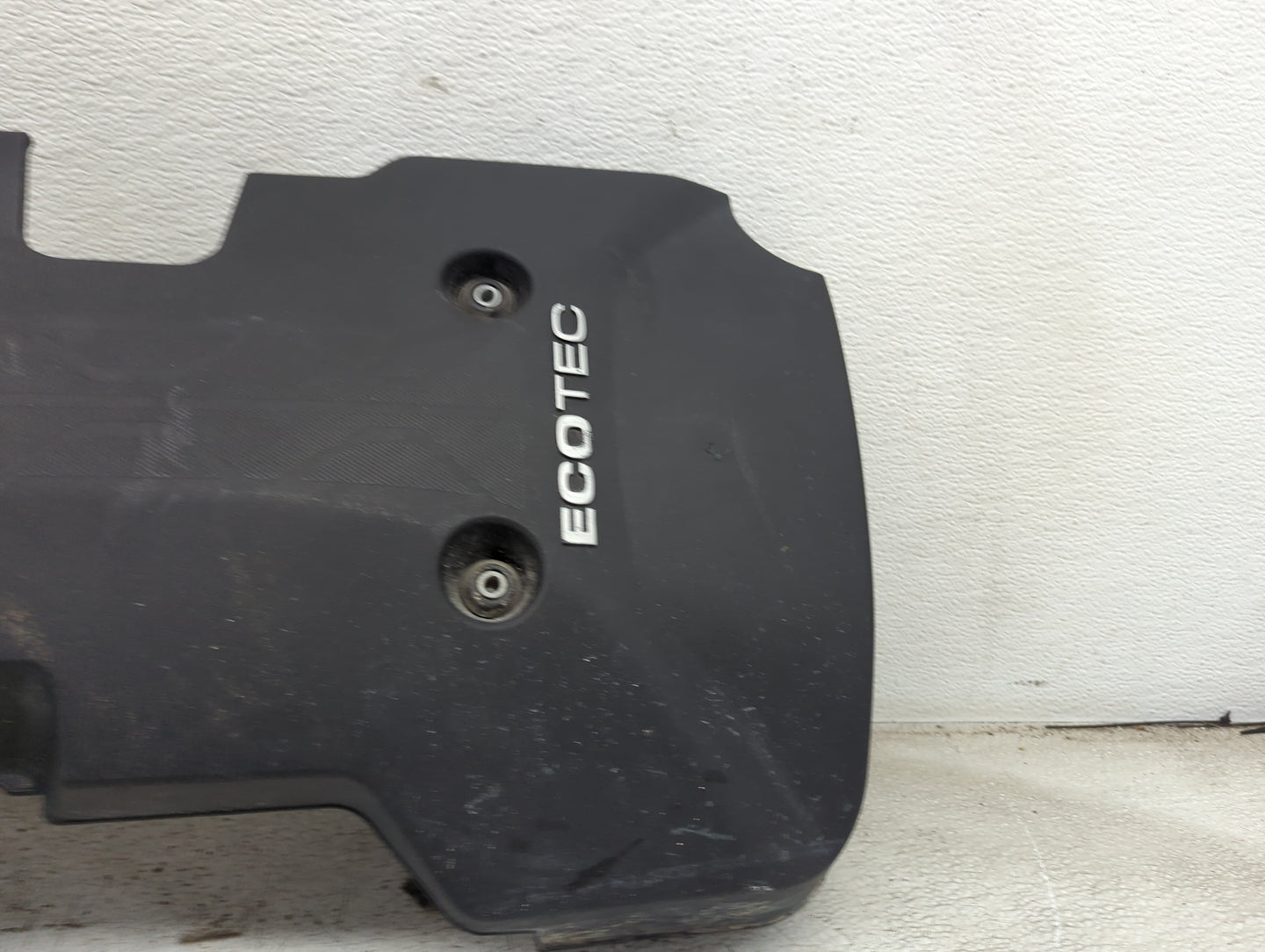 2014 Chevrolet Malibu Engine Cover 1497035 - Oemusedautoparts1.com