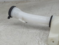 2013-2016 Chevrolet Malibu Windshield Washer Fluid Reservoir Bottle Oem 1499464 - Oemusedautoparts1.com