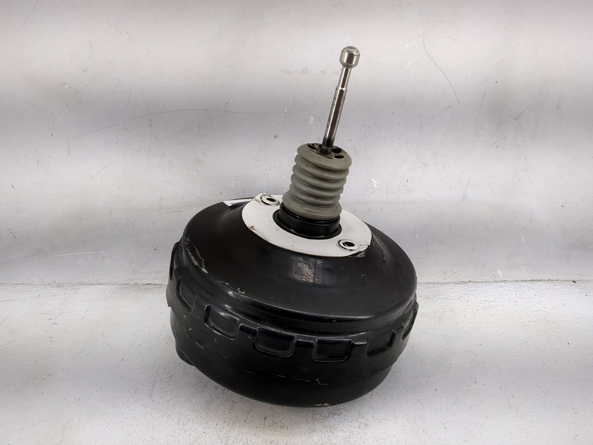 2013-2016 Chevrolet Malibu Power Brake Booster Oem 1500941 - Oemusedautoparts1.com