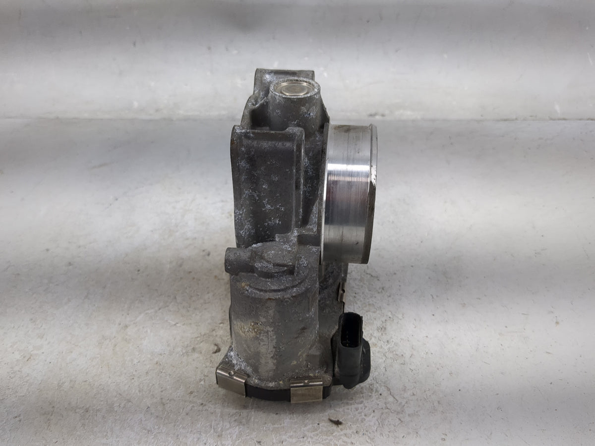 2013-2015 Chevrolet Malibu Throttle Body P/N:12627217 Fits Fits 2013 2014 2015 2017 2018 2019 2020 OEM Used Auto Parts - Oem