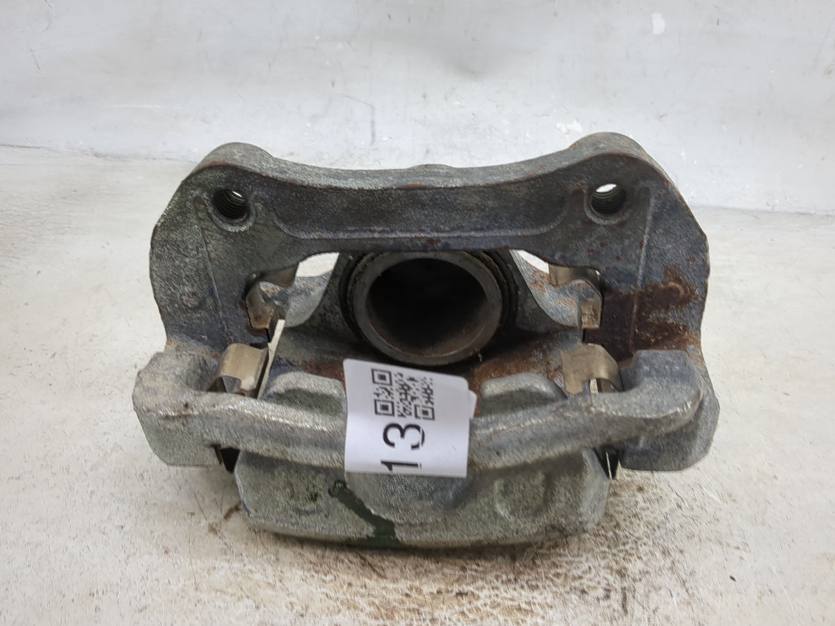 2013-2016 Chevrolet Malibu Front Driver Left Brake Caliper 1512113 - Oemusedautoparts1.com