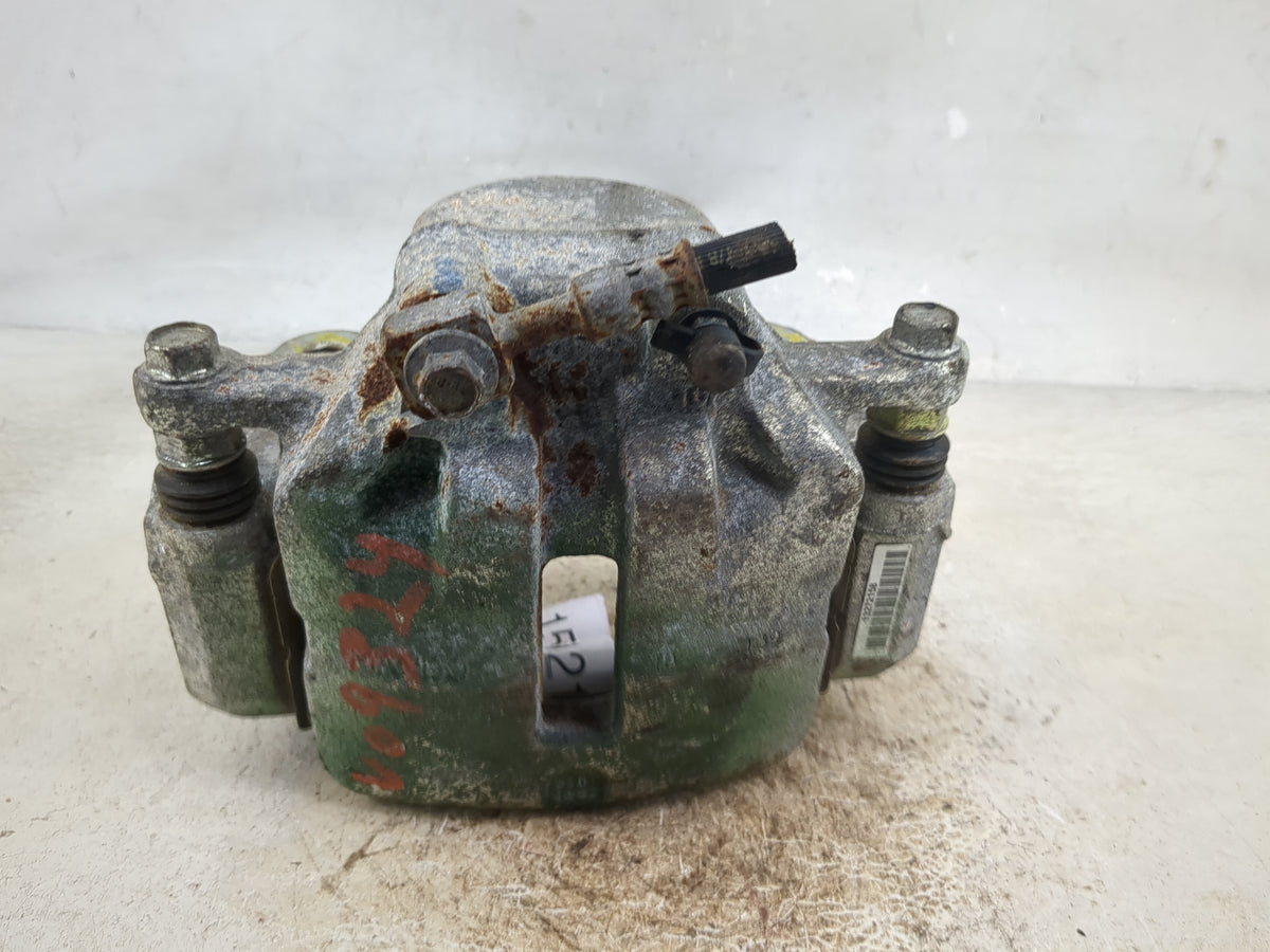 2013-2016 Chevrolet Malibu Front Driver Left Brake Caliper 1512113 - Oemusedautoparts1.com