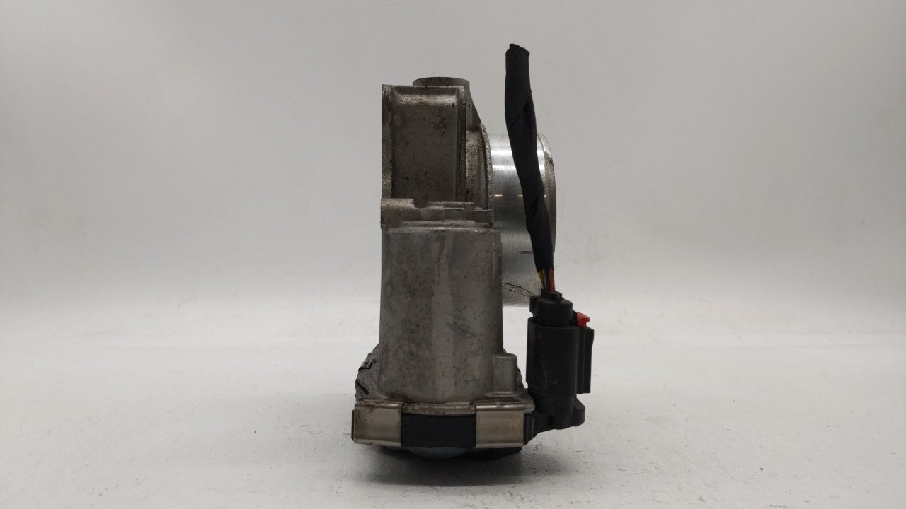 2013-2015 Chevrolet Malibu Throttle Body P/N:12627217DA Fits Fits 2013 2014 2015 2017 2018 OEM Used Auto Parts - Oemusedauto