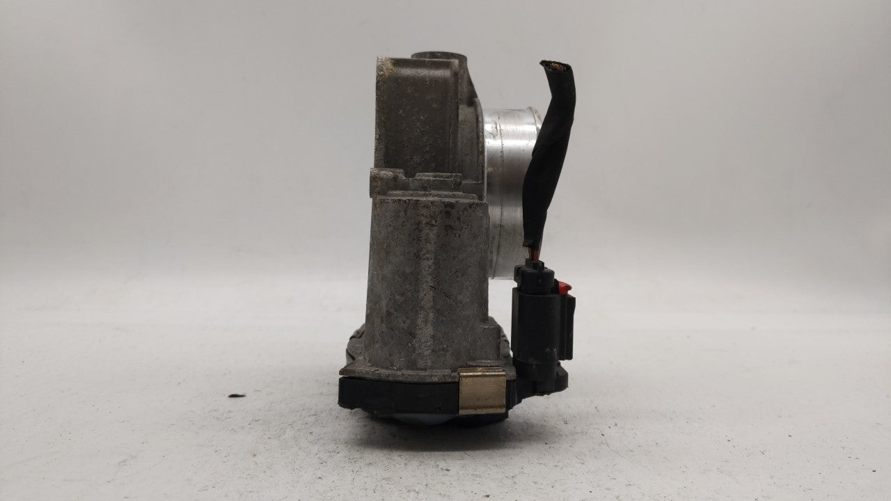 2013-2015 Chevrolet Malibu Throttle Body P/N:12627217DA Fits Fits 2013 2014 2015 2017 2018 OEM Used Auto Parts - Oemusedauto