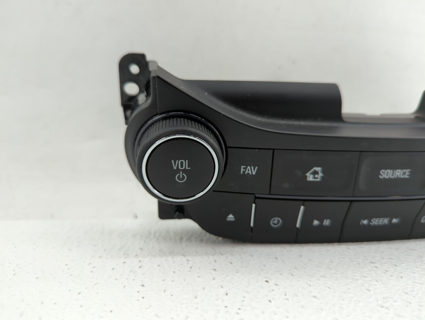 2014-2016 Chevrolet Malibu Radio Control Panel - Oemusedautoparts1.com