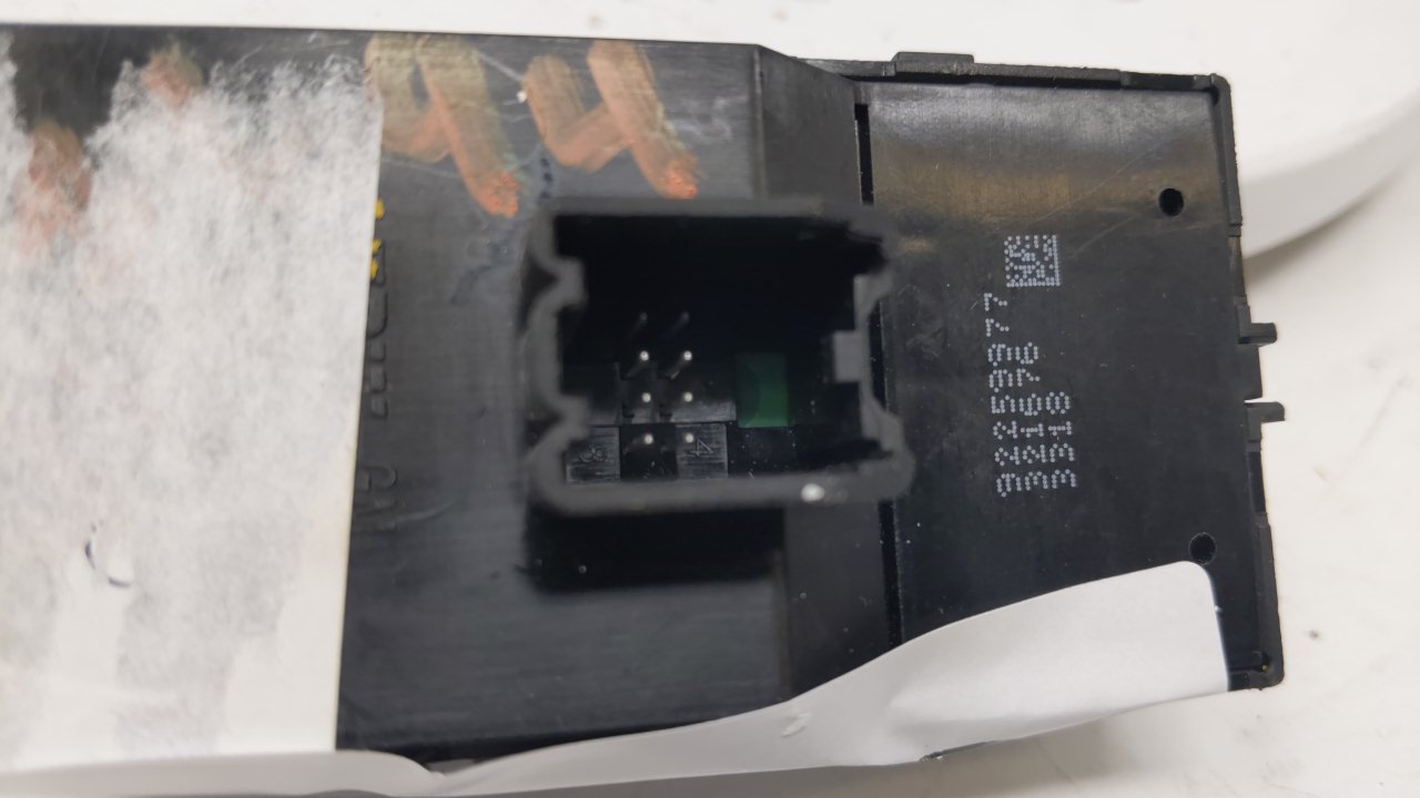 2014 Chevrolet Malibu Master Power Window Switch Replacement Driver Side Left P/N:92259977 Fits OEM Used Auto Parts - Oemuse
