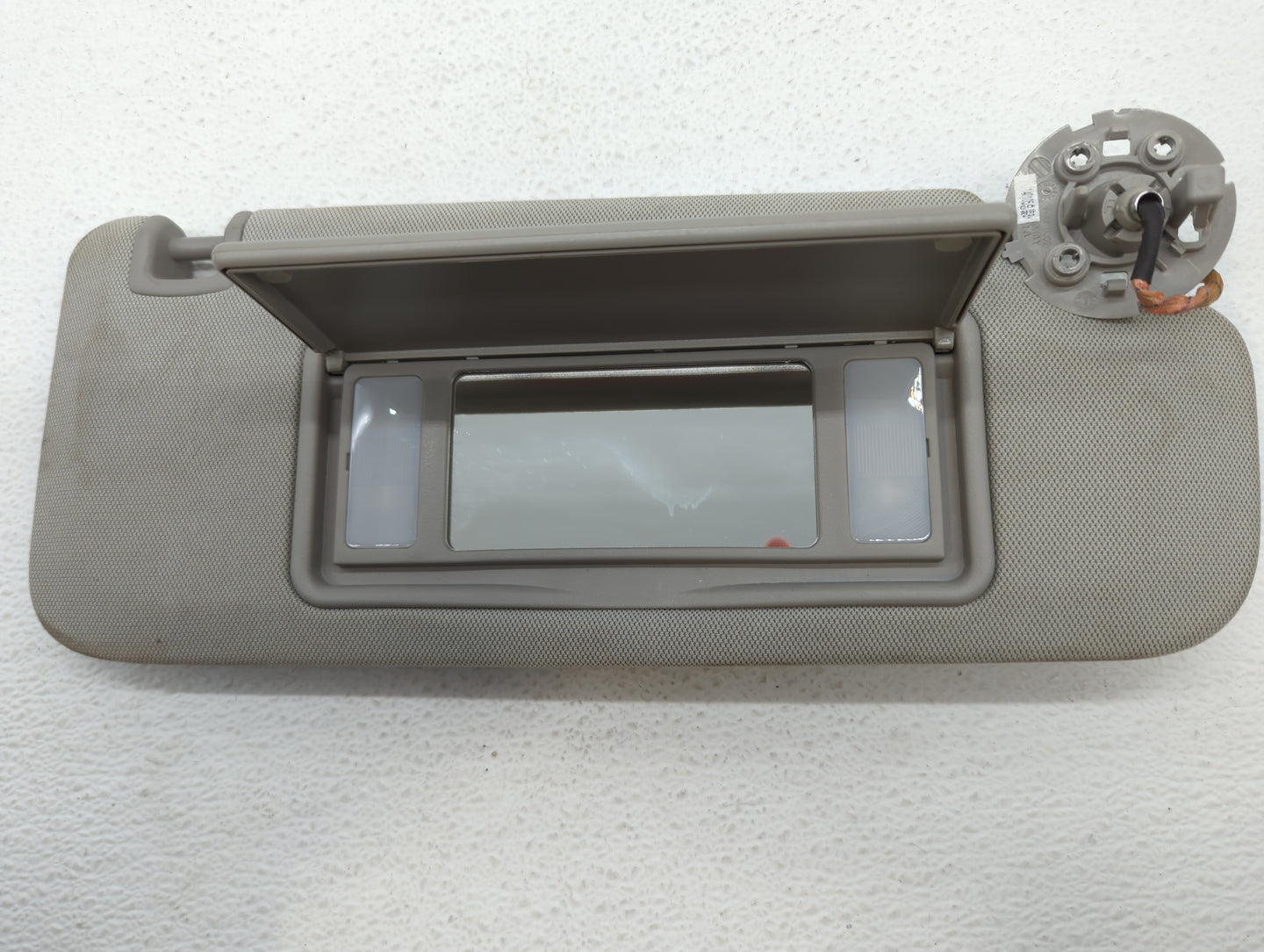 2013-2016 Chevrolet Malibu Sun Visor Shade Replacement Passenger Right Mirror Fits Fits 2013 2014 2015 2016 OEM Used Auto Pa