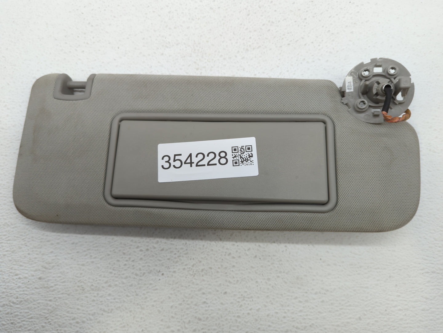 2013-2016 Chevrolet Malibu Sun Visor Shade Replacement Passenger Right Mirror Fits Fits 2013 2014 2015 2016 OEM Used Auto Pa