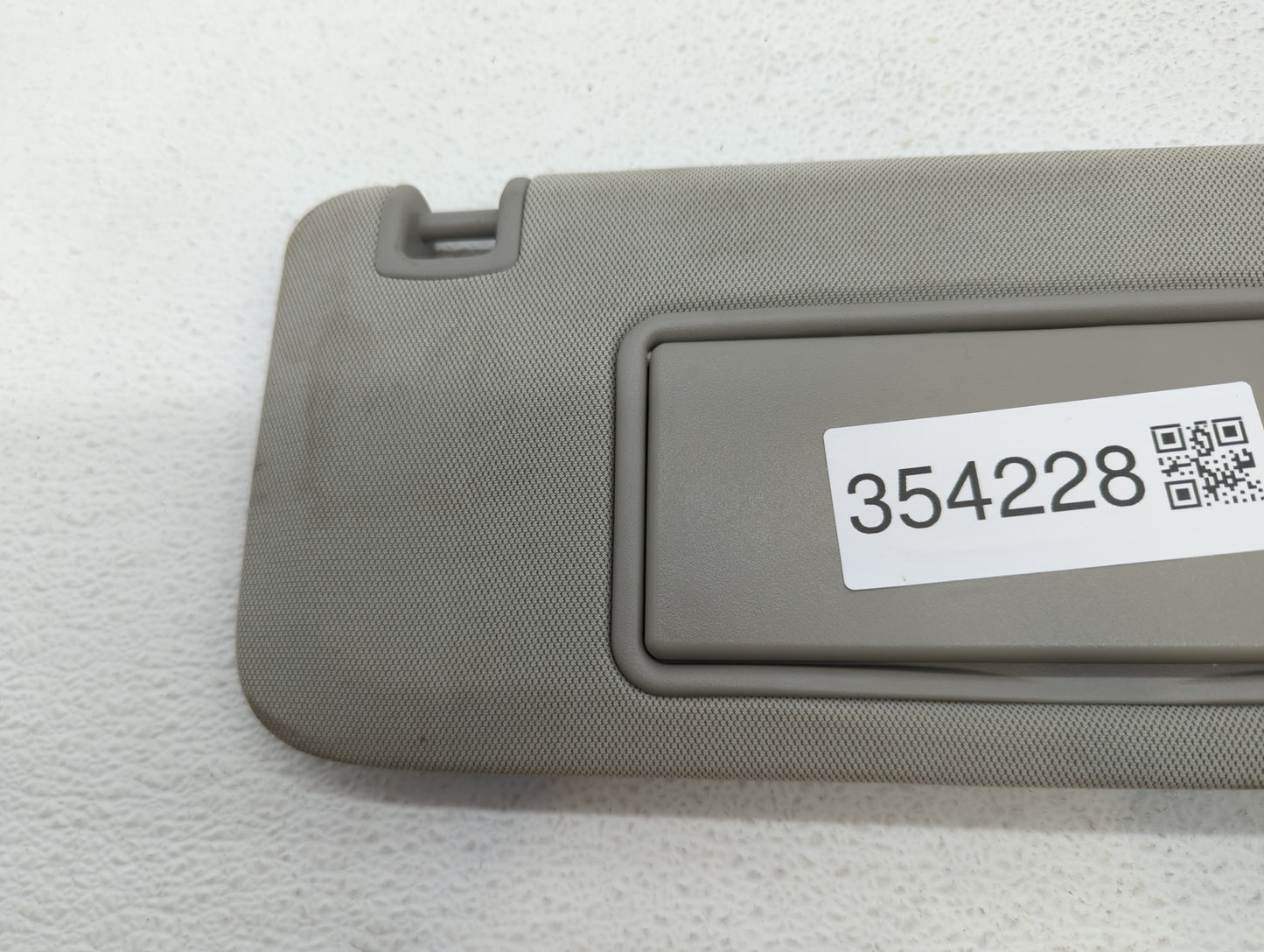 2013-2016 Chevrolet Malibu Sun Visor Shade Replacement Passenger Right Mirror Fits Fits 2013 2014 2015 2016 OEM Used Auto Pa