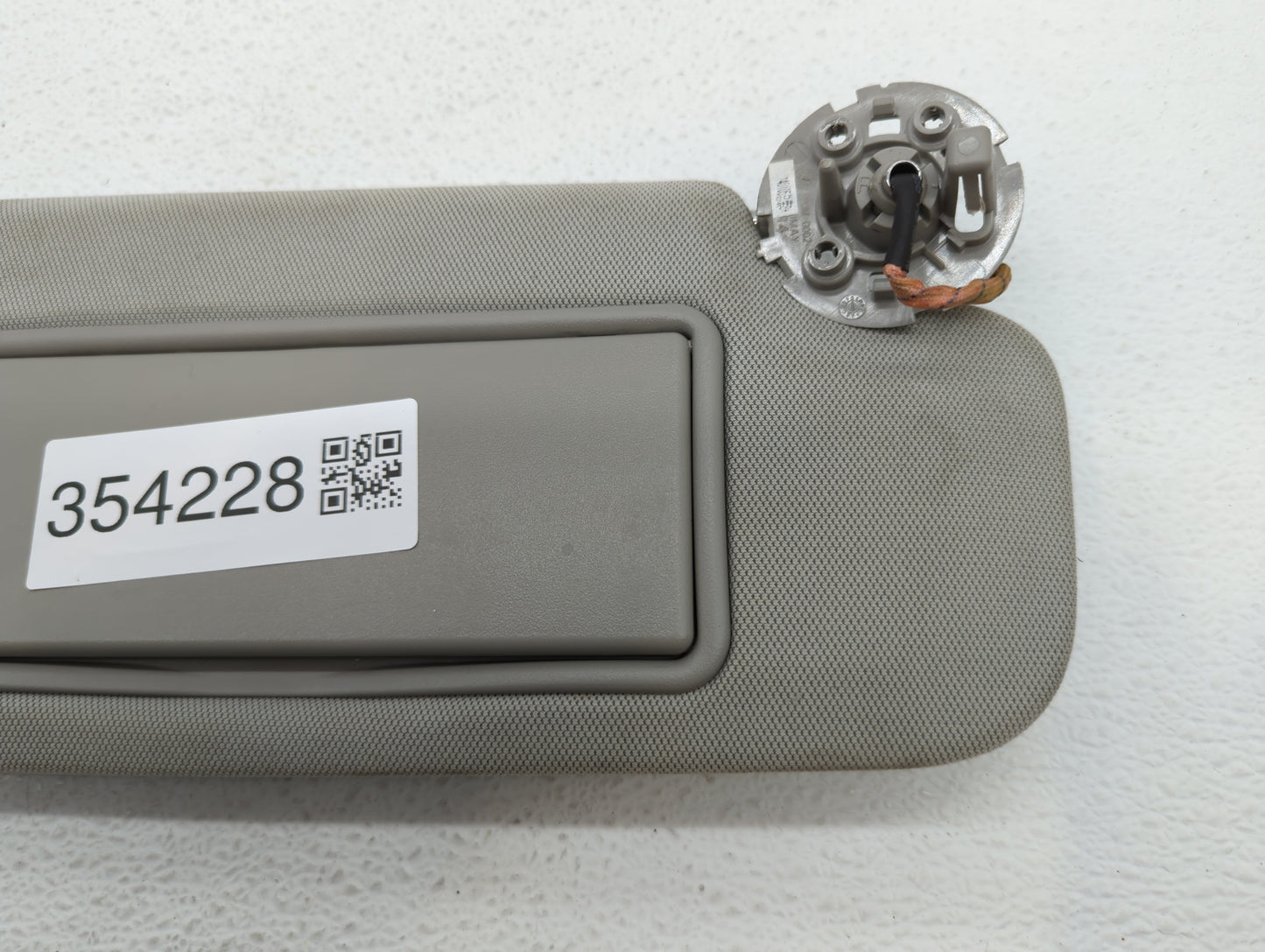 2013-2016 Chevrolet Malibu Sun Visor Shade Replacement Passenger Right Mirror Fits Fits 2013 2014 2015 2016 OEM Used Auto Pa