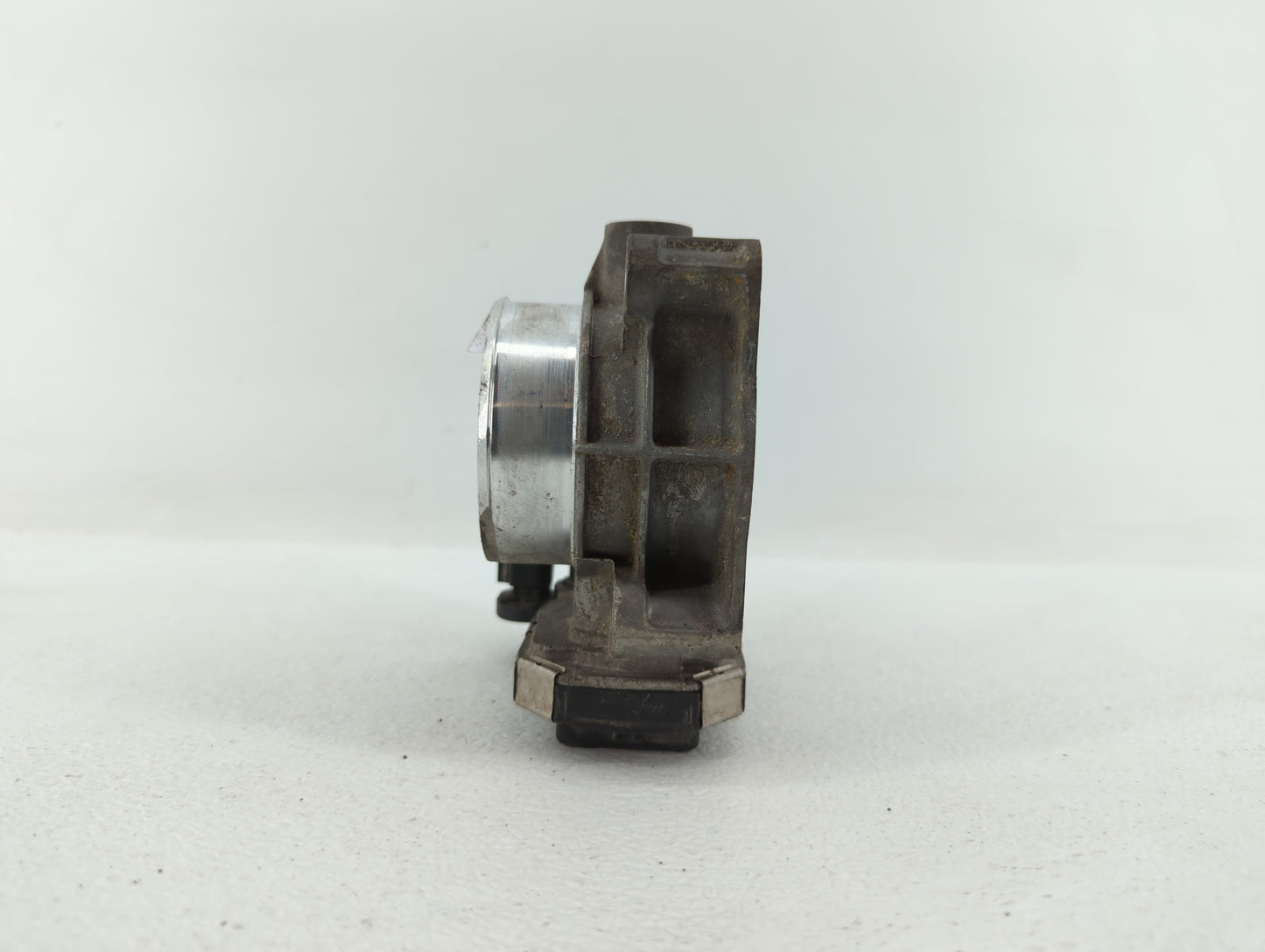 2013-2015 Chevrolet Malibu Throttle Body P/N:12627217DA 12669073DA Fits Fits 2013 2014 2015 2017 2018 OEM Used Auto Parts - 