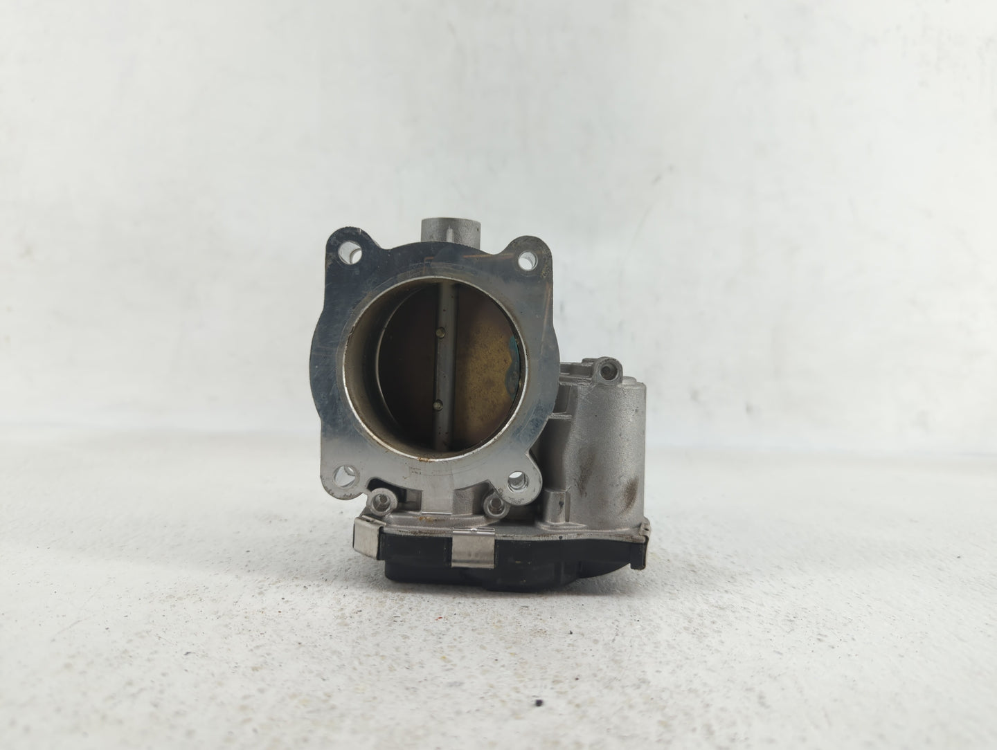 2013-2015 Chevrolet Malibu Throttle Body P/N:12670839AA 12627217DA, 12669073DA Fits Fits 2013 2014 2015 2017 2018 OEM Used A