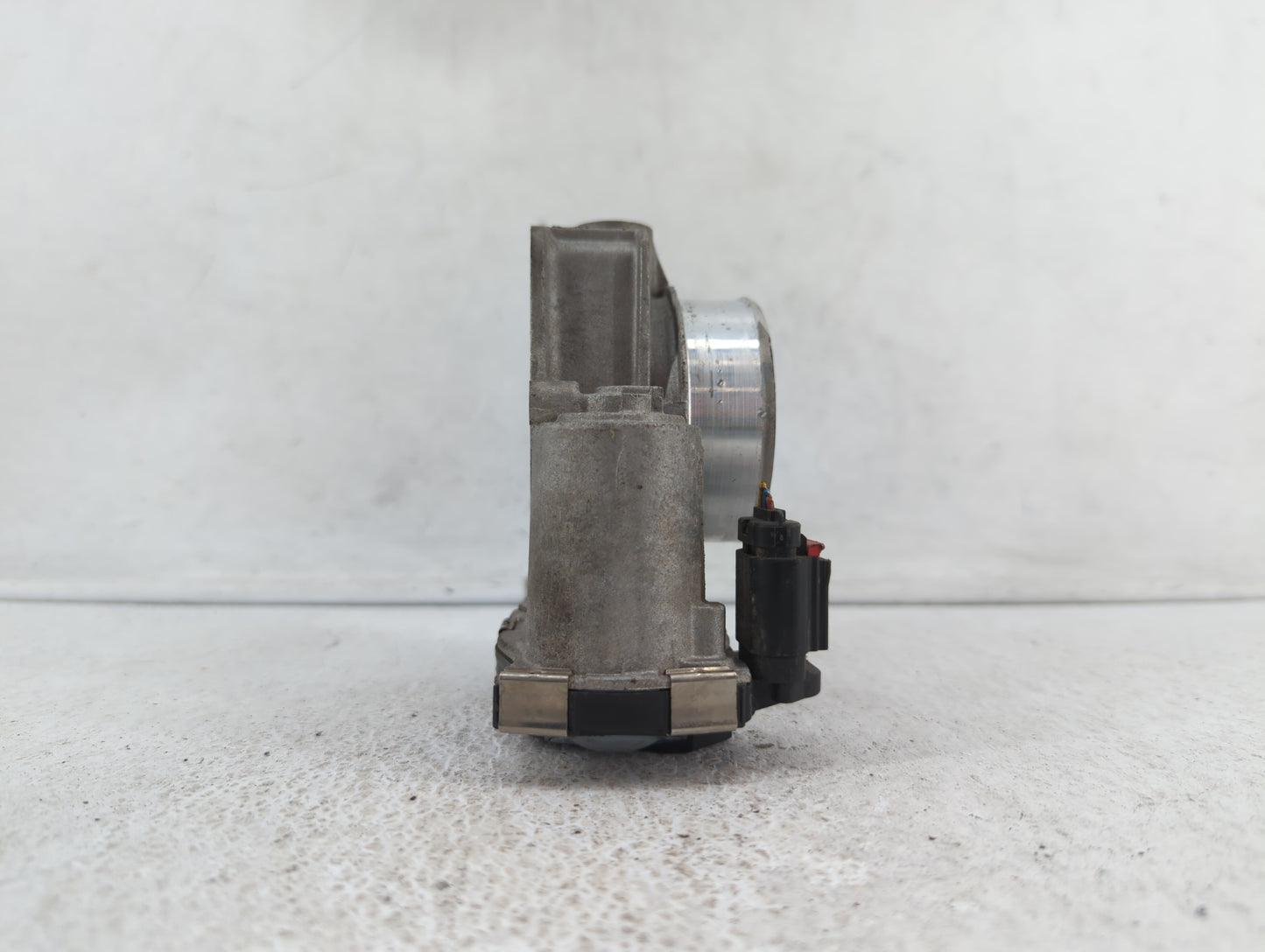 2013-2015 Chevrolet Malibu Throttle Body P/N:12670839AA 12627217DA, 12669073DA Fits Fits 2013 2014 2015 2017 2018 OEM Used A