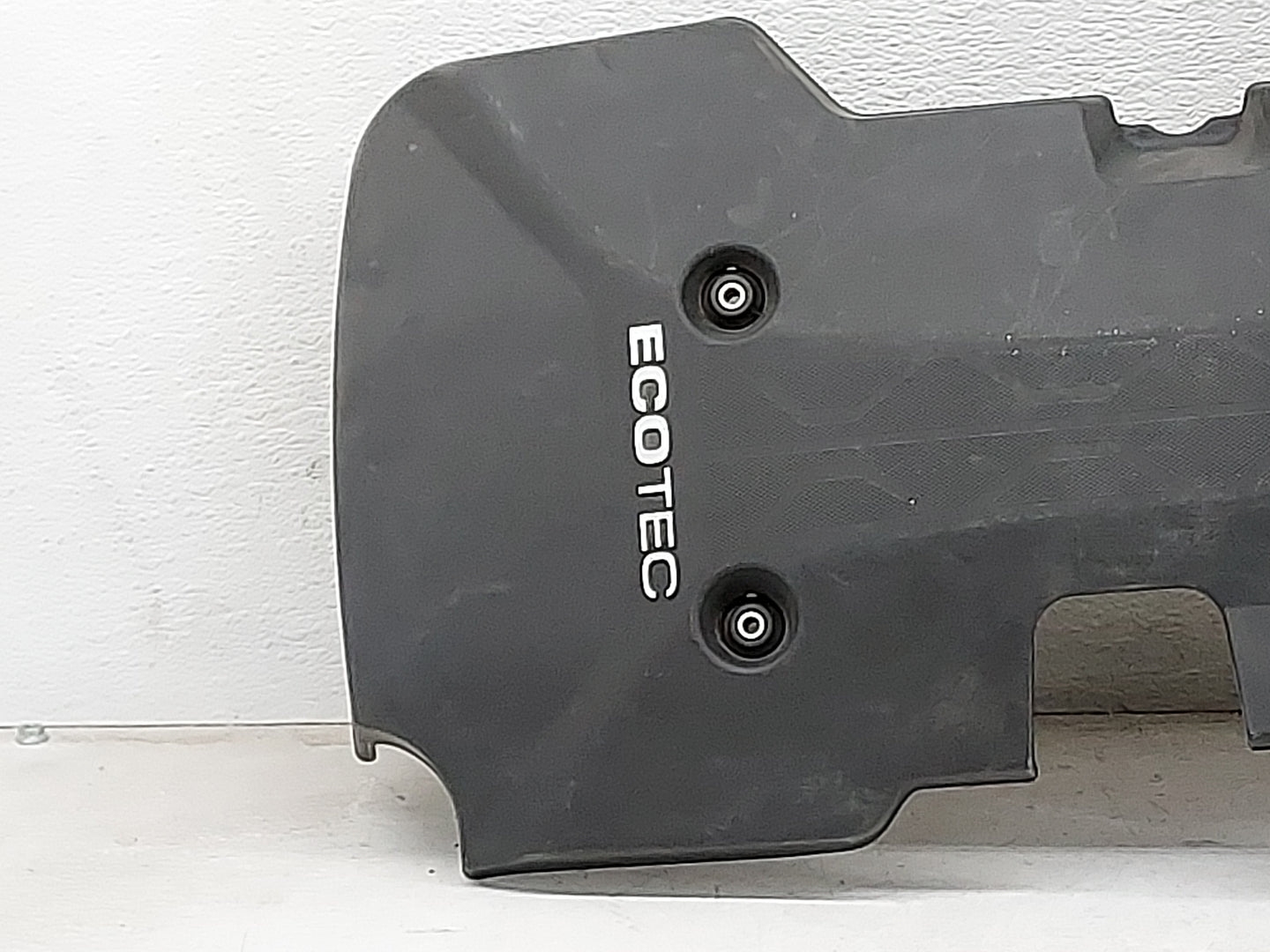 2014 Chevrolet Malibu Engine Cover 430327 - Oemusedautoparts1.com