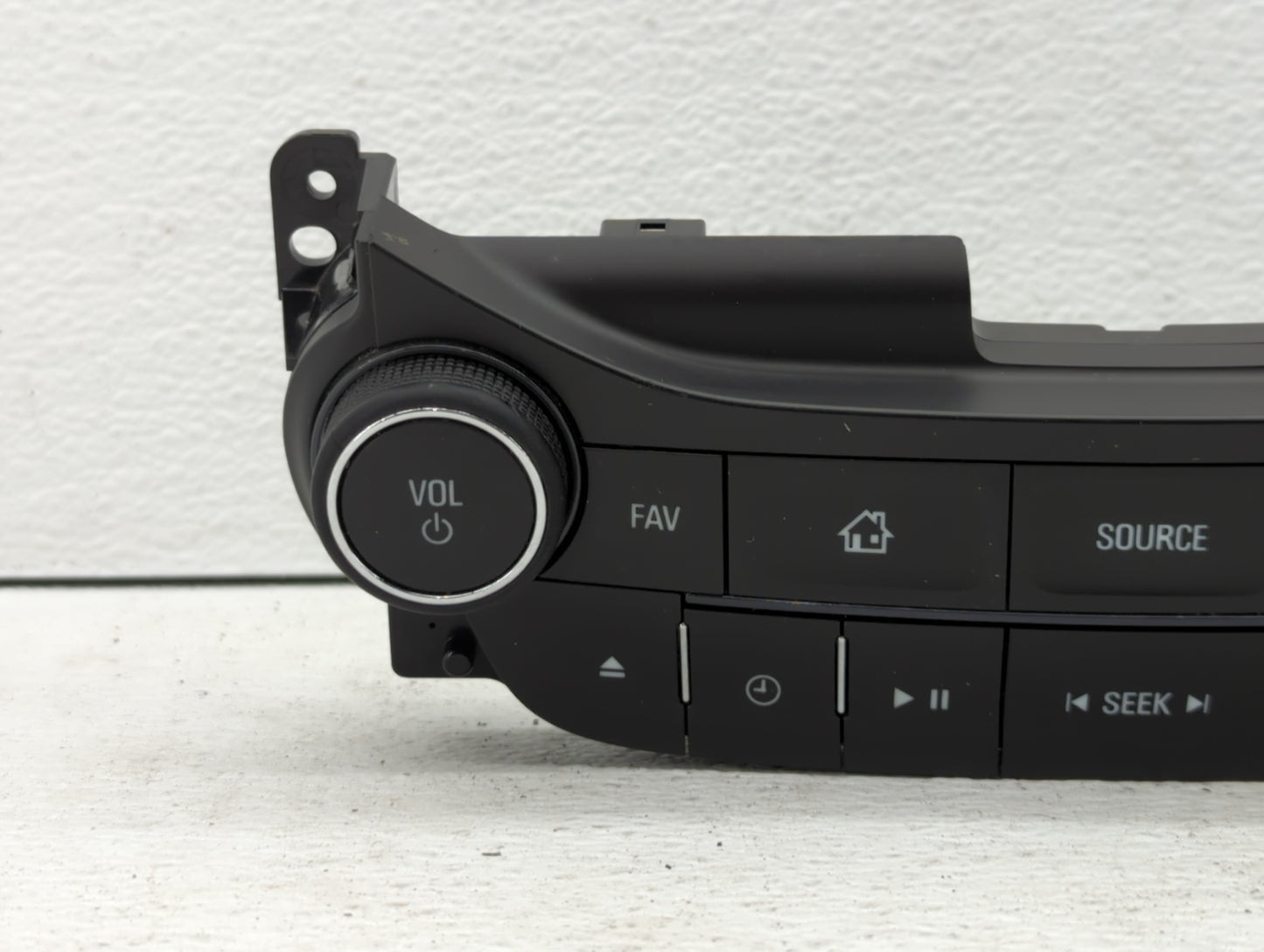 2014-2016 Chevrolet Malibu Radio Control Panel - Oemusedautoparts1.com
