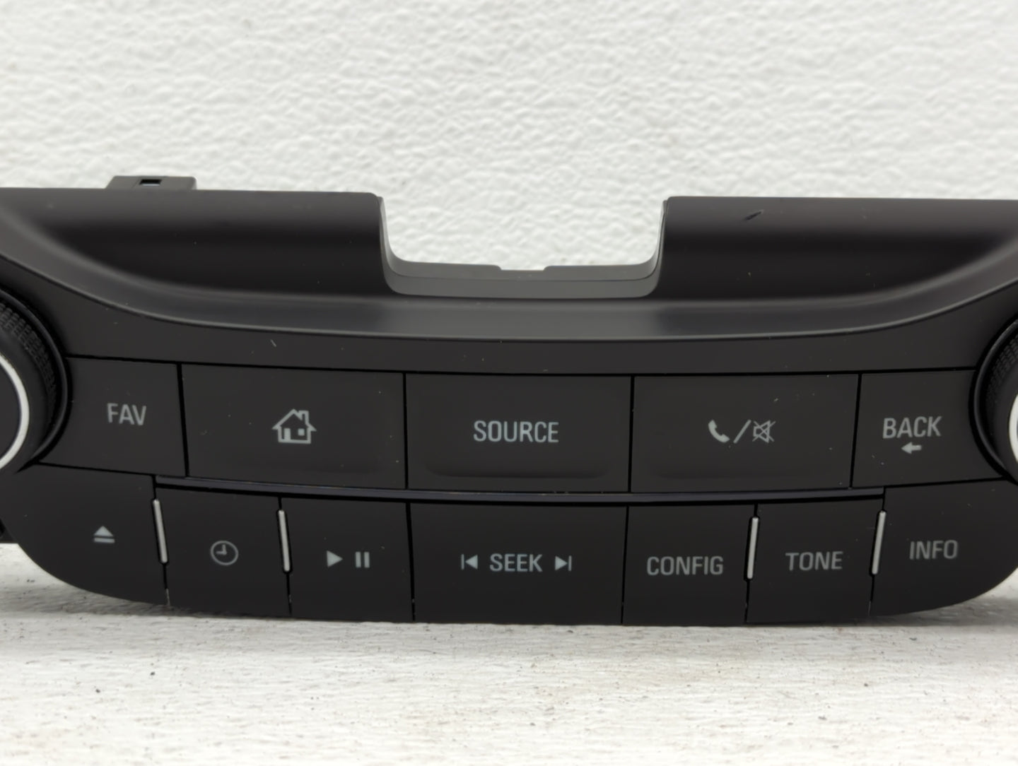 2014-2016 Chevrolet Malibu Radio Control Panel - Oemusedautoparts1.com