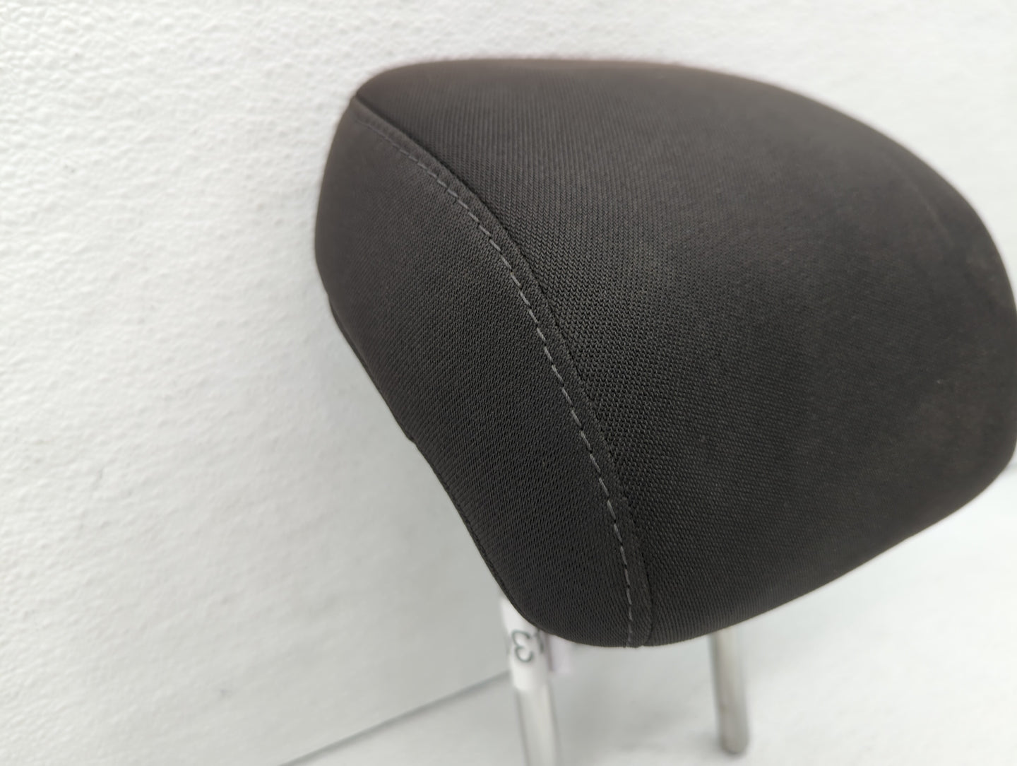 2014-2015 Chevrolet Malibu Headrest Head Rest Front Driver Passenger Seat - Oemusedautoparts1.com