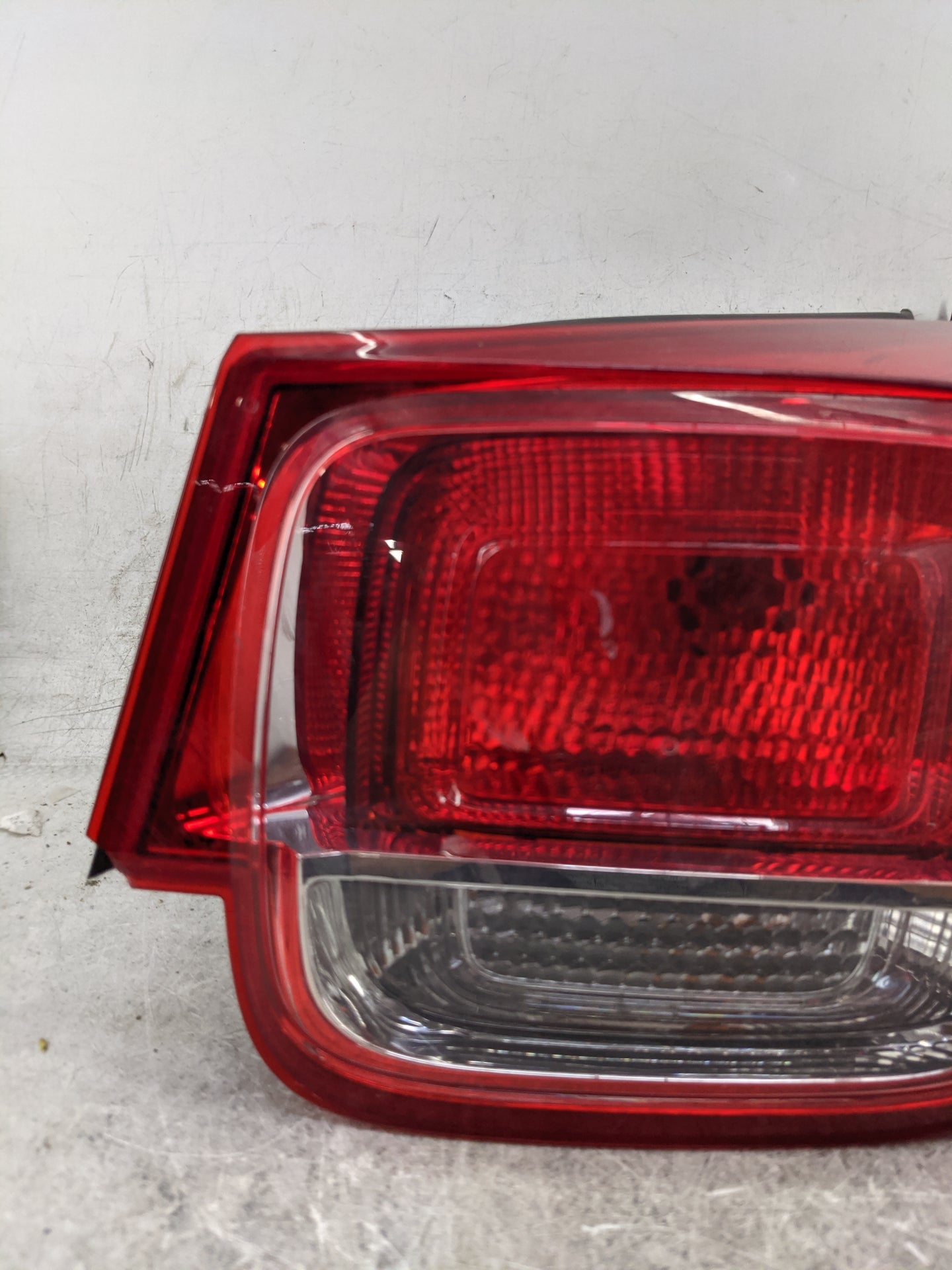 2013-2016 Chevrolet Malibu Tail Light Assembly Passenger Right OEM Fits Fits 2013 2014 2015 2016 OEM Used Auto Parts - Oemus