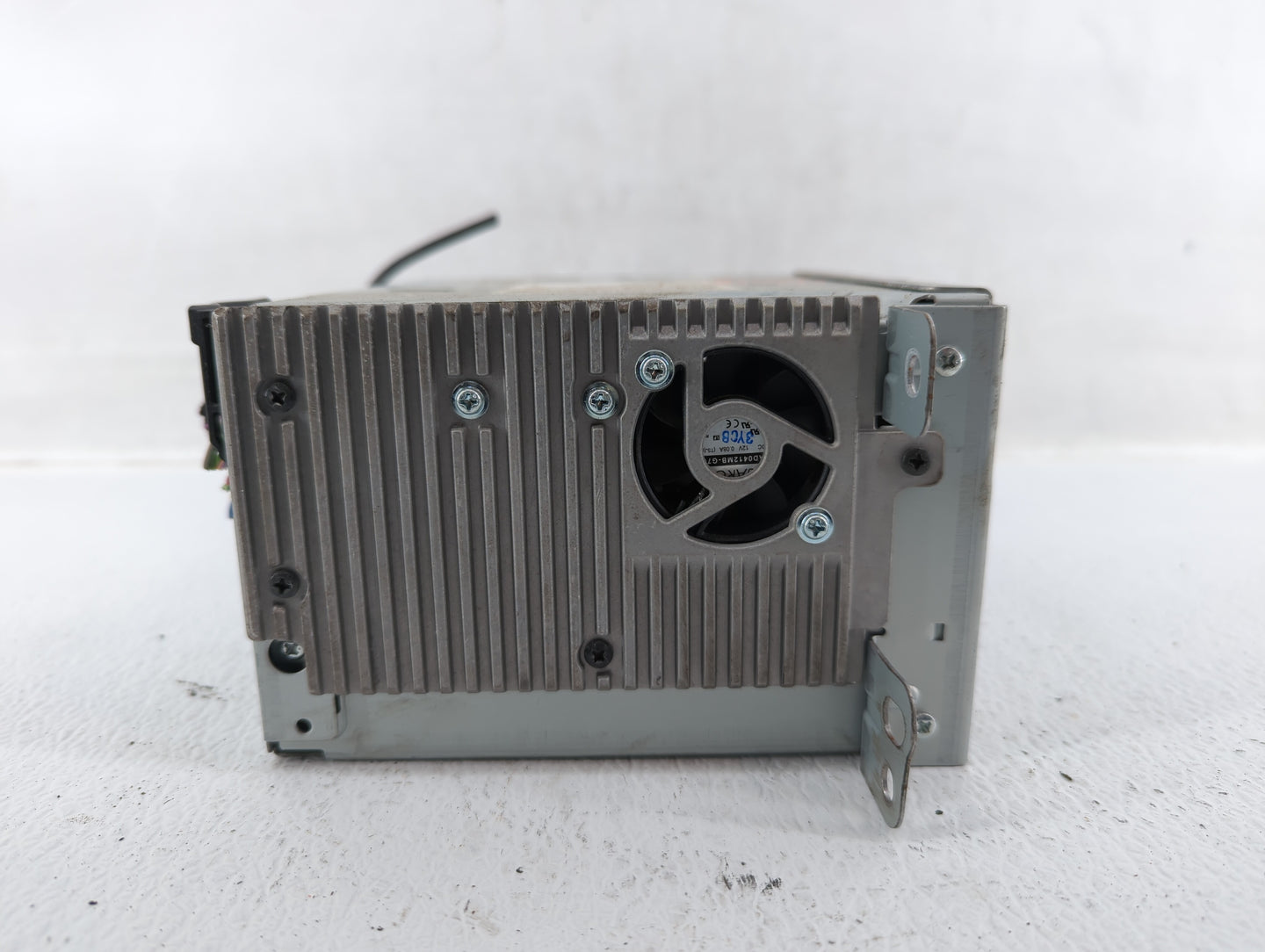 2014-2016 Chevrolet Malibu Am Fm Cd Player Radio Receiver - Oemusedautoparts1.com
