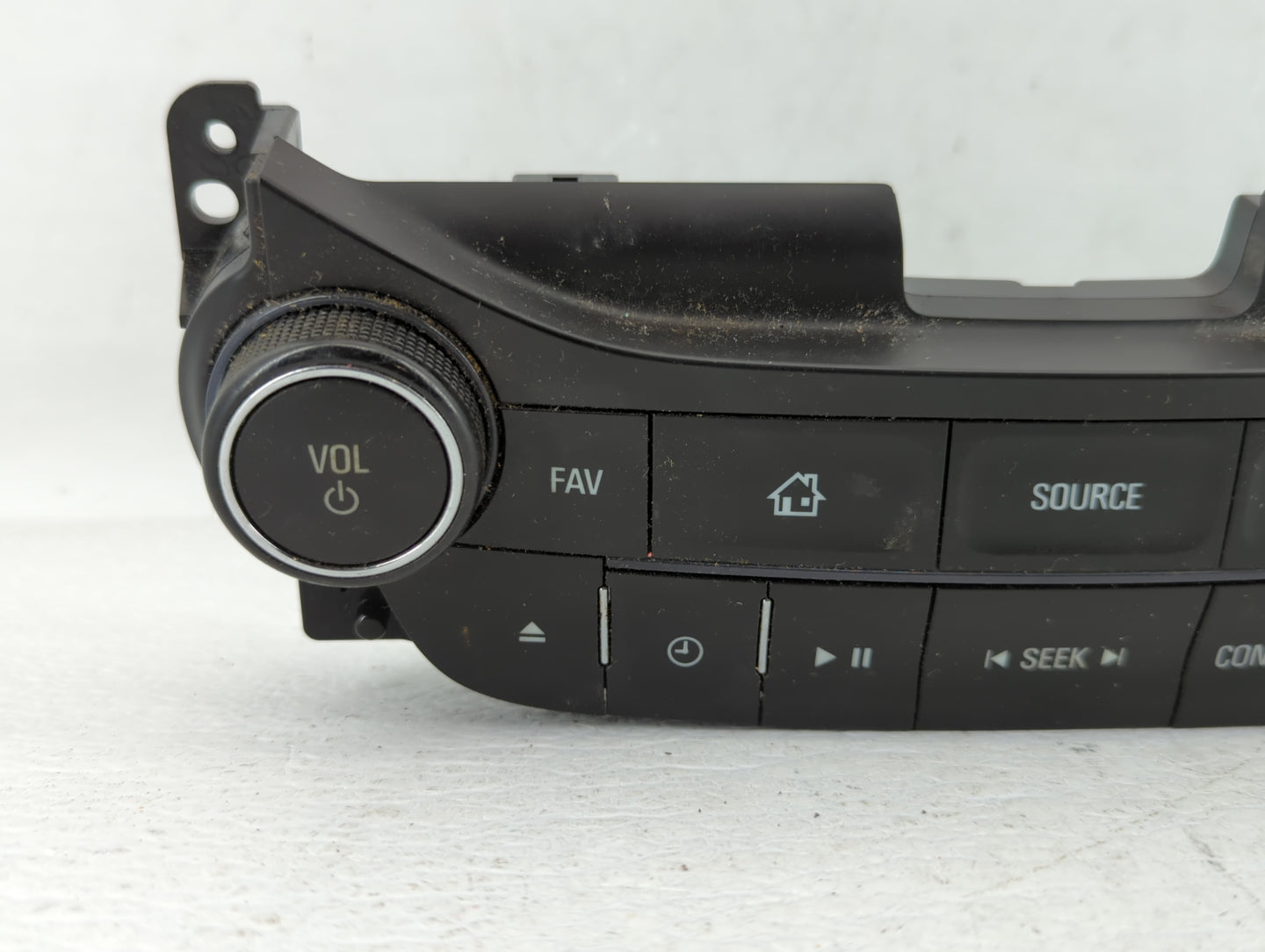 2014-2016 Chevrolet Malibu Am Fm Cd Player Radio Receiver - Oemusedautoparts1.com