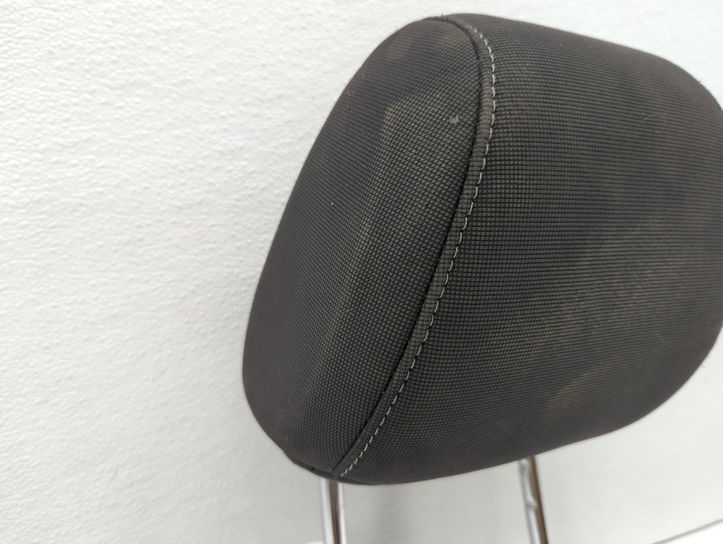 2014-2015 Chevrolet Malibu Headrest Head Rest Front Driver Passenger Seat - Oemusedautoparts1.com