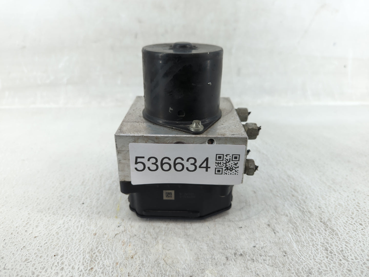 2013-2016 Chevrolet Malibu ABS Pump Control Module Replacement P/N:22863598 Fits Fits 2012 2013 2014 2015 2016 OEM Used Auto