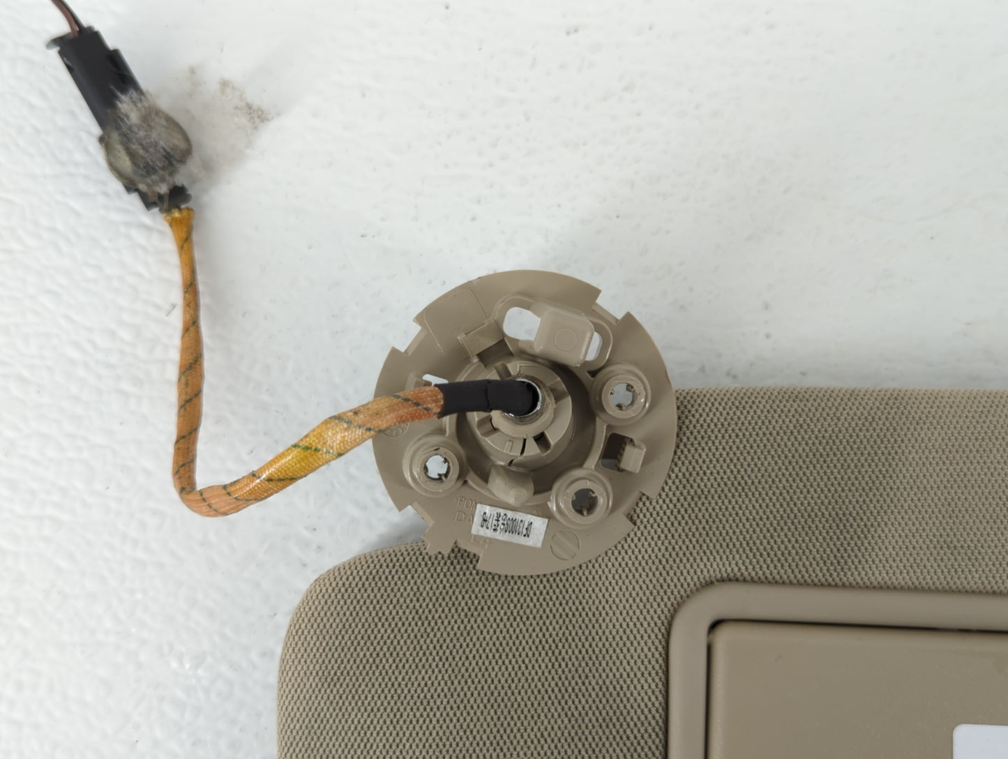 2013-2016 Chevrolet Malibu Sun Visor Shade Replacement Passenger Right Mirror Fits Fits 2013 2014 2015 2016 OEM Used Auto Pa