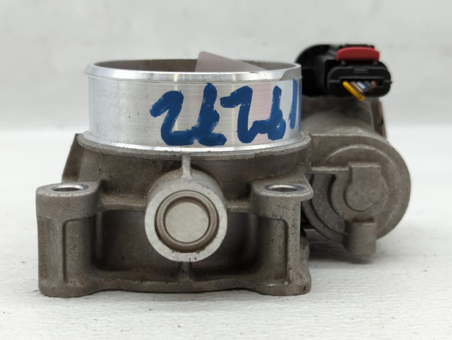 2013-2015 Chevrolet Malibu Throttle Body P/N:12627217DA Fits Fits 2013 2014 2015 2017 2018 2019 2020 OEM Used Auto Parts - O