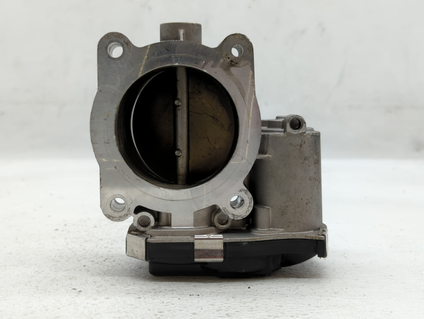 2013-2015 Chevrolet Malibu Throttle Body P/N:12627217DA Fits Fits 2013 2014 2015 2017 2018 2019 2020 OEM Used Auto Parts - O
