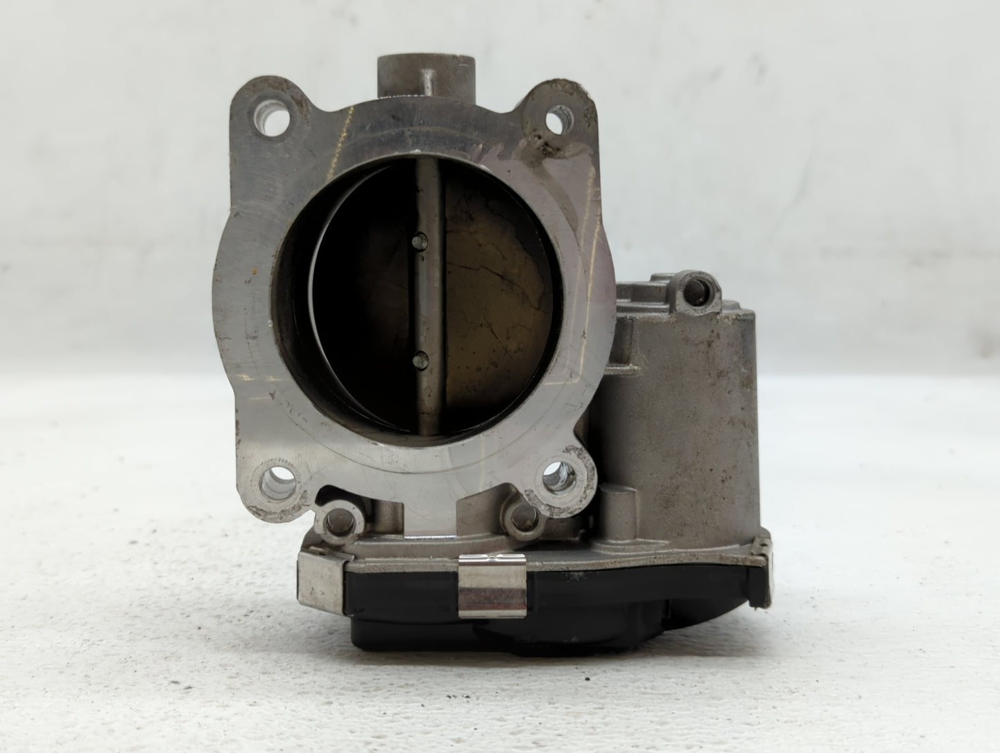2013-2015 Chevrolet Malibu Throttle Body P/N:12627217DA Fits Fits 2013 2014 2015 2017 2018 2019 2020 OEM Used Auto Parts - O