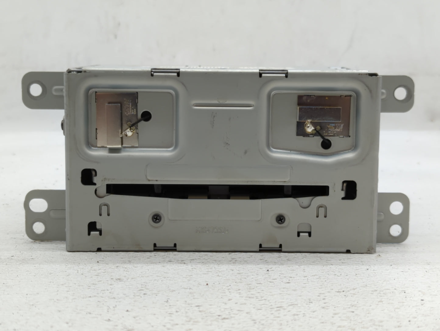 2014-2016 Chevrolet Malibu Am Fm Cd Player Radio Receiver - Oemusedautoparts1.com